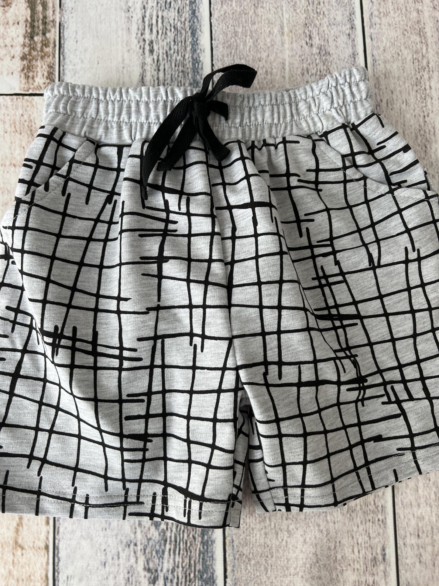 Tiny Tribe Boys Grey | Black | Pattern Shorts Size: 24 months Grey | Black | Pattern