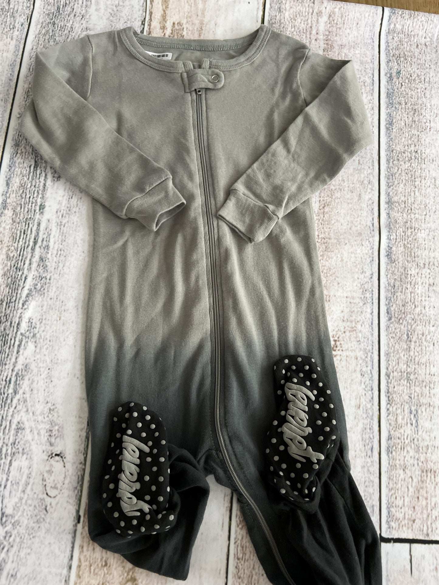 Leveret Unisex Grey | Black | Tie Dye Pajamas Size: 12-18 months Grey | Black | Tie Dye