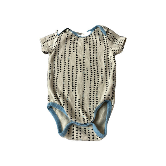 asher and olivia Boys Grey | Black | White | Light Blue Onesie Size: 6 months Grey | Black | White | Light Blue