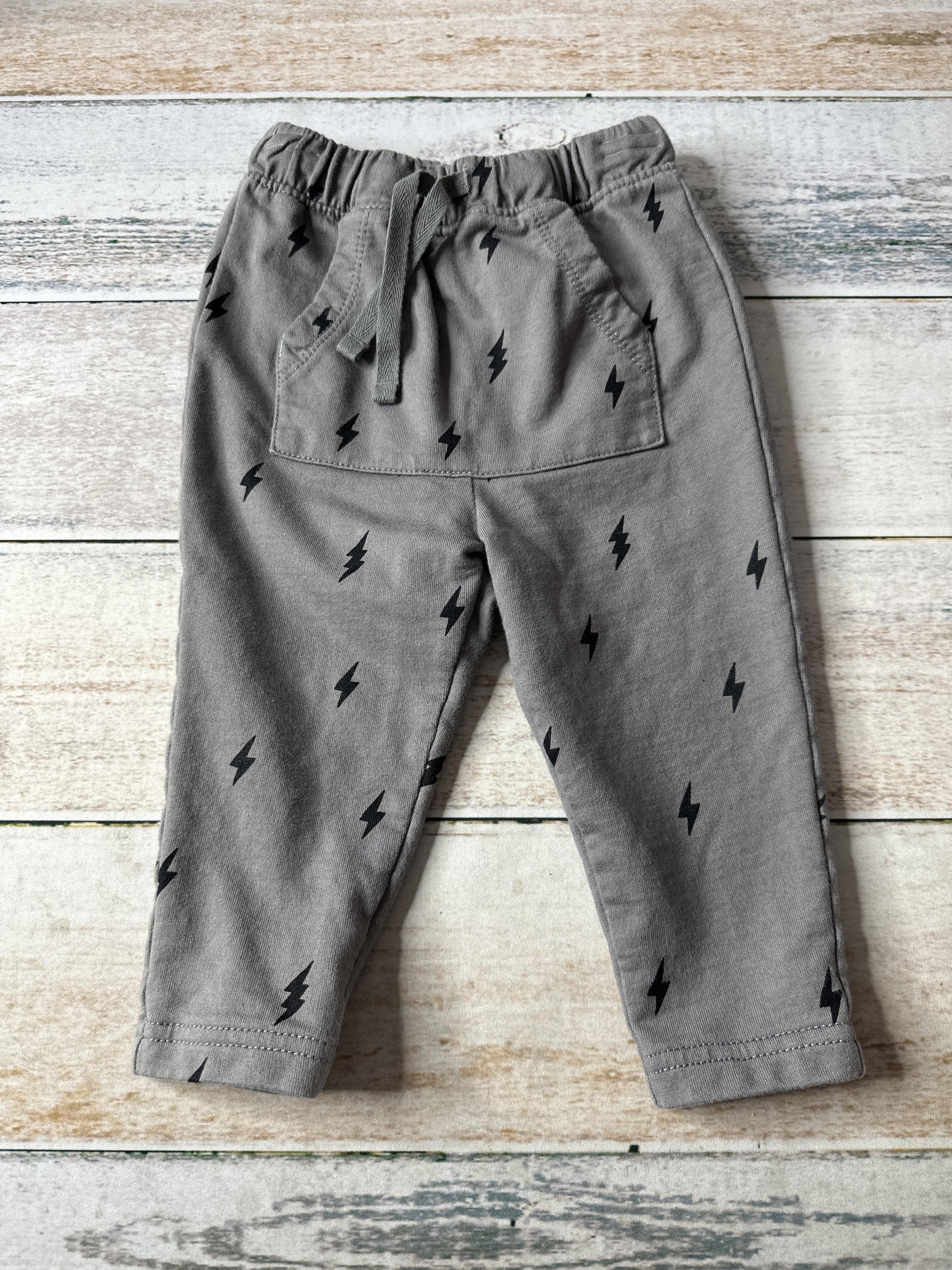 Tea Unisex Grey | Black Pants Size: 12-18 months Grey | Black
