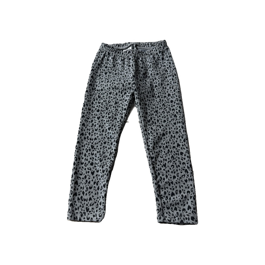 Old Navy Girls Grey | Black Pants Size: 2T Grey | Black