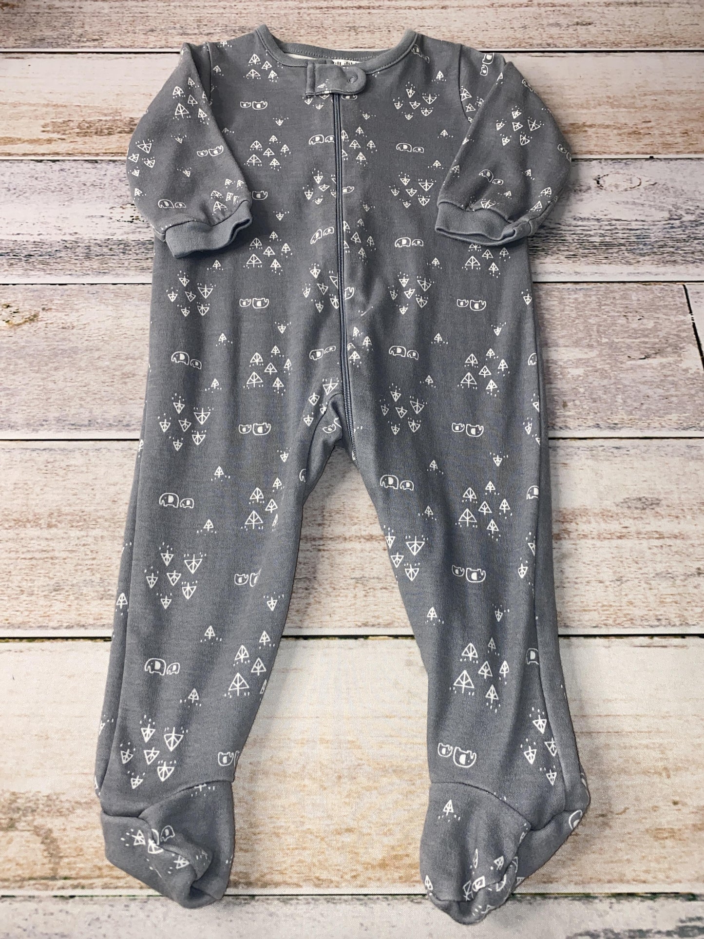Gerber organic Boys Grey | Blue | Pattern Pajamas Size: 6-9 months Grey | Blue | Pattern