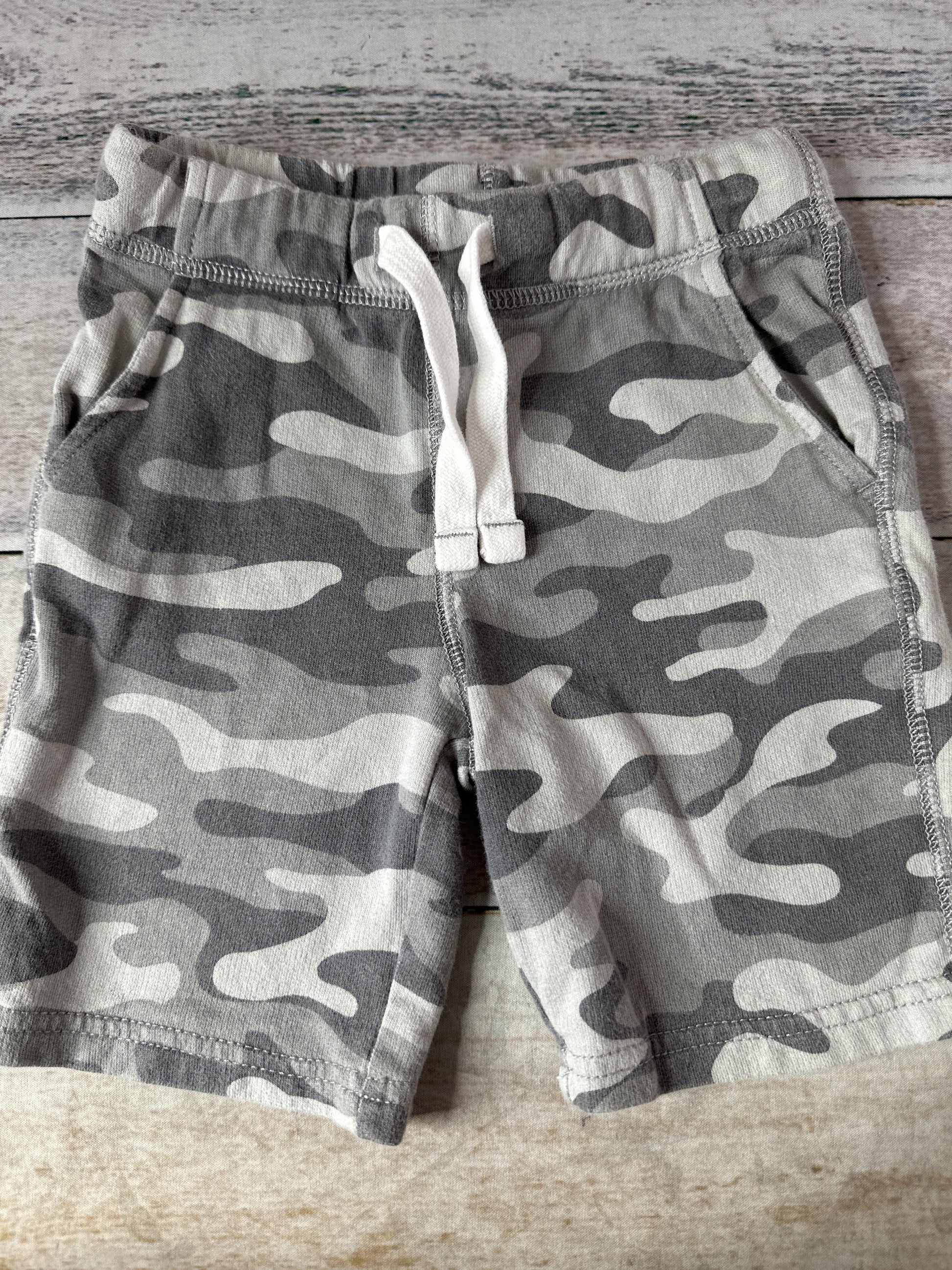 Carters Boys Grey | Camo Shorts Size: 4-5 Years Grey | Camo