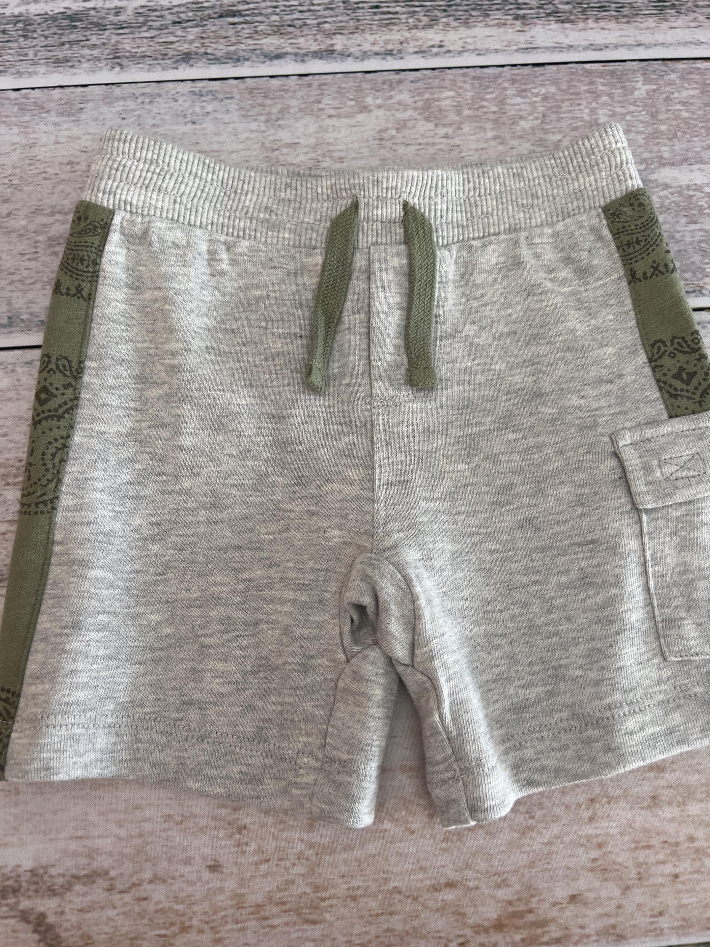 Splendid Boys Grey | Forest Green | Paisley Shorts Size: 6-12 months Grey | Forest Green | Paisley