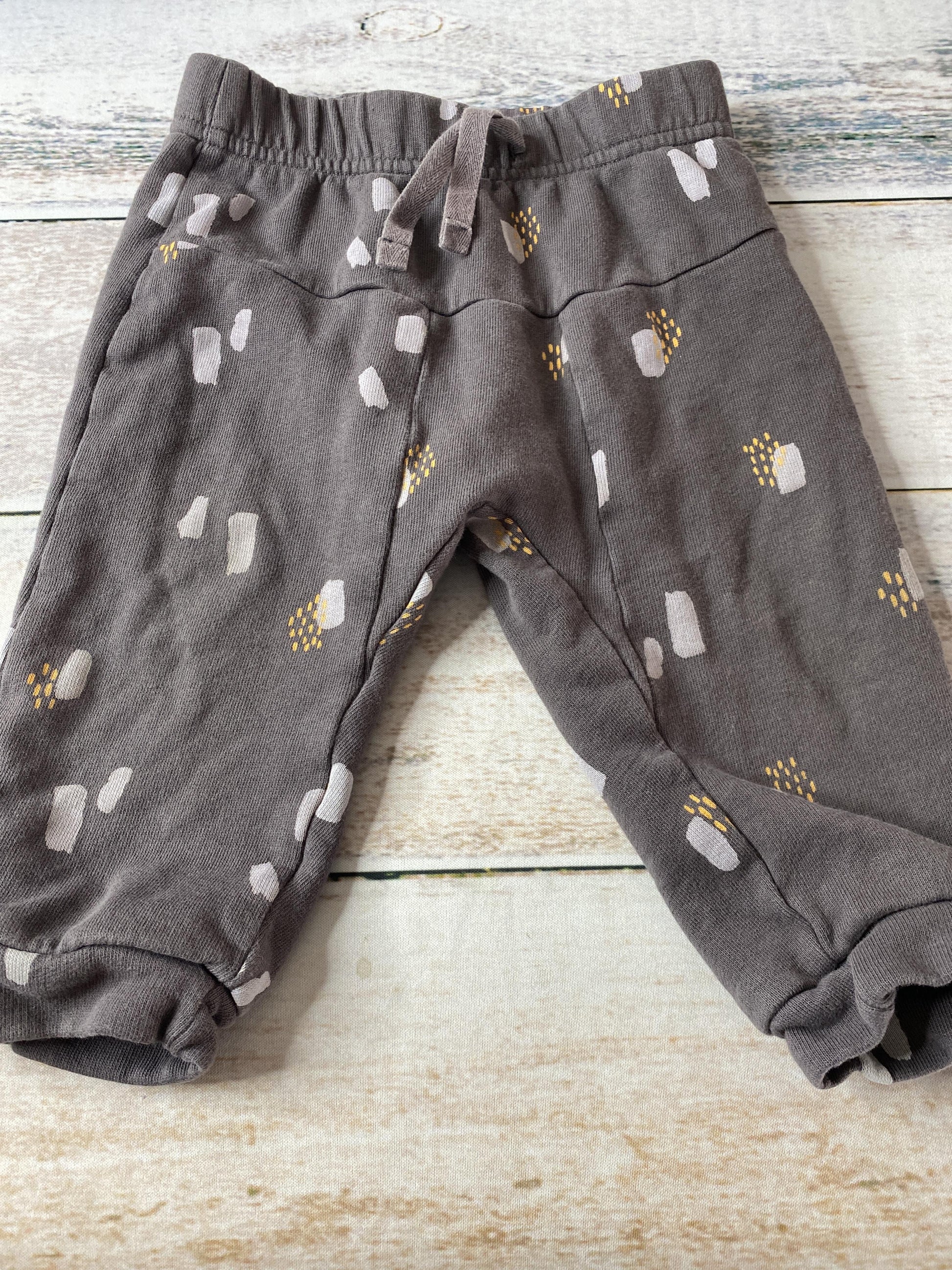 Oliver & Rain Unisex Grey | Geometric Pants Size: 12 months Grey | Geometric