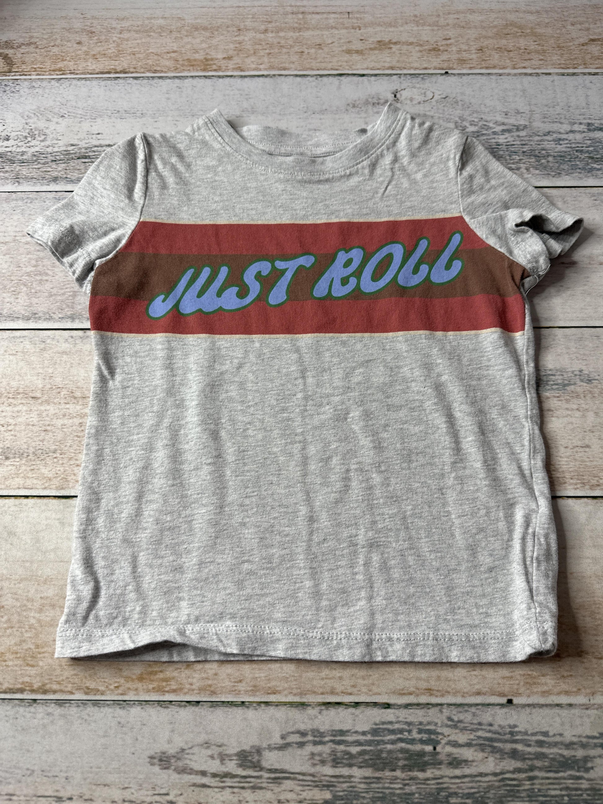 Cotton:on Kids Unisex Grey | Graphic T-Shirt Size: 4T Grey | Graphic