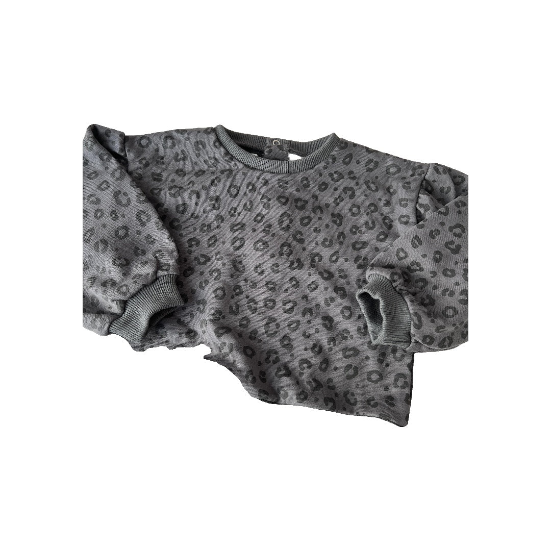Bloomies Baby Girls Grey | Leopard print Sweatshirt Size: 18-24 months Grey | Leopard print