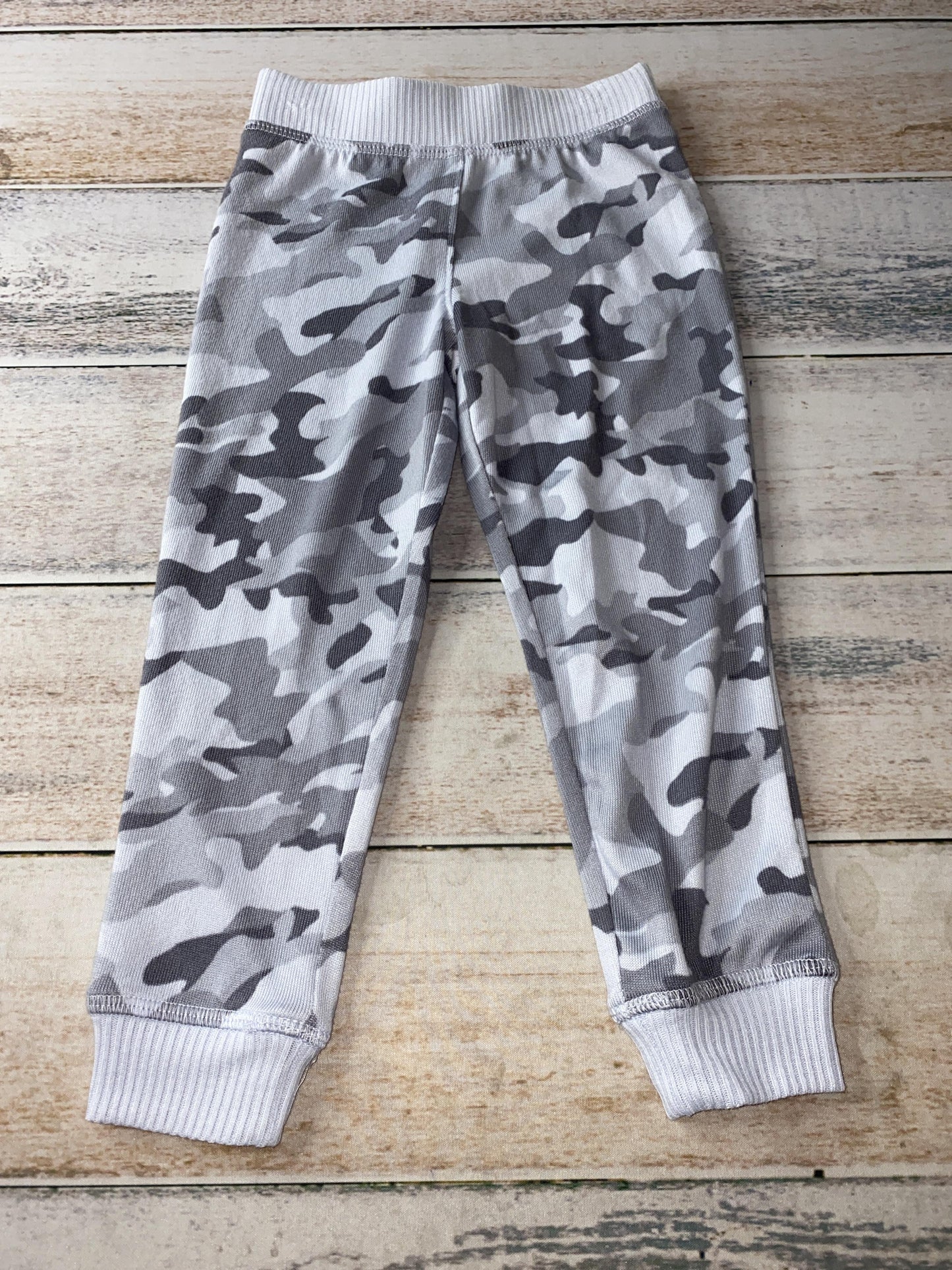 Girls Grey | Light Blue | Camo Pants Size: 3T Grey | Light Blue | Camo