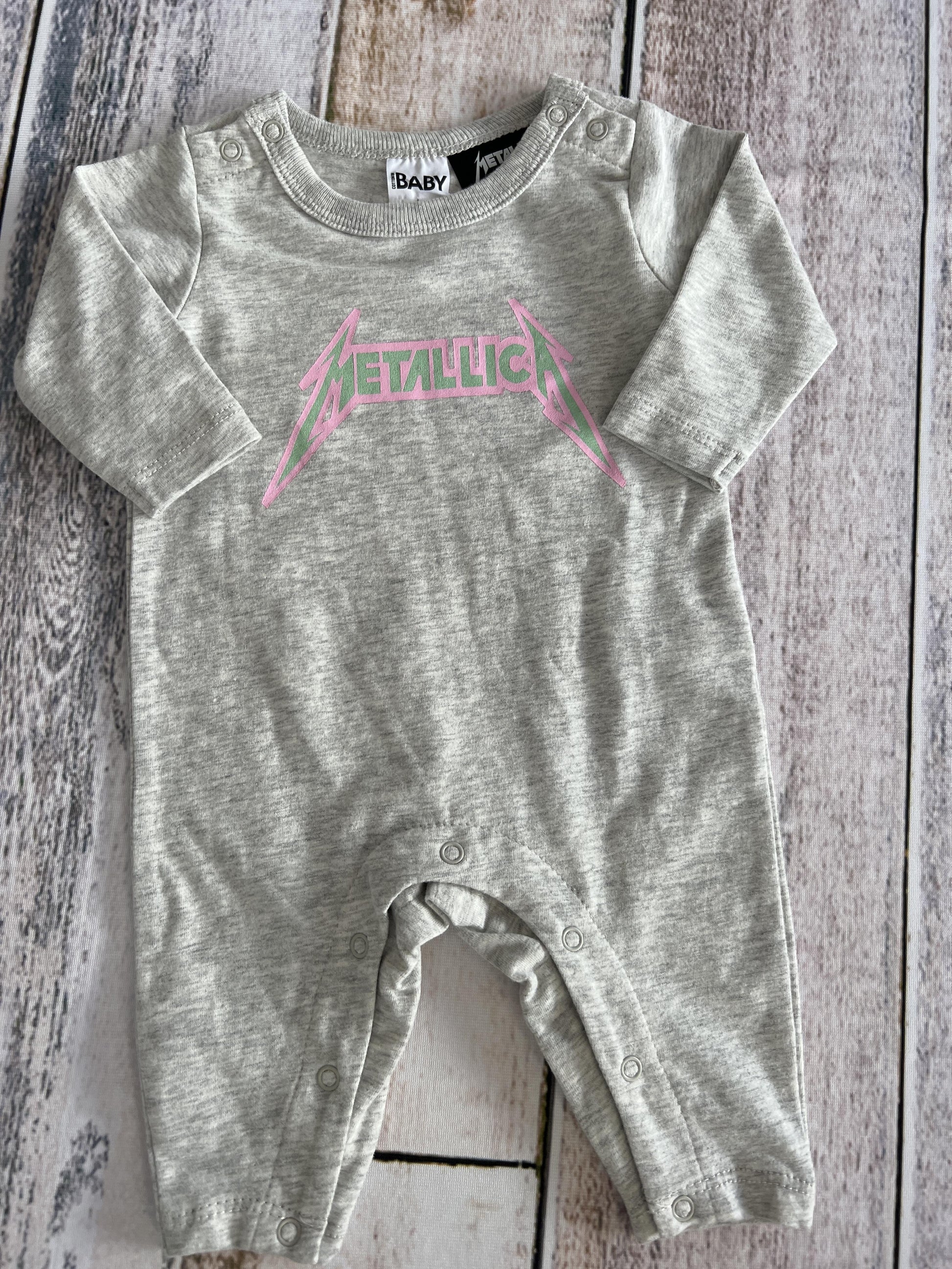 Metallica Girls Grey | Music Long Sleeve Outfit Size: Newborn Grey | Music