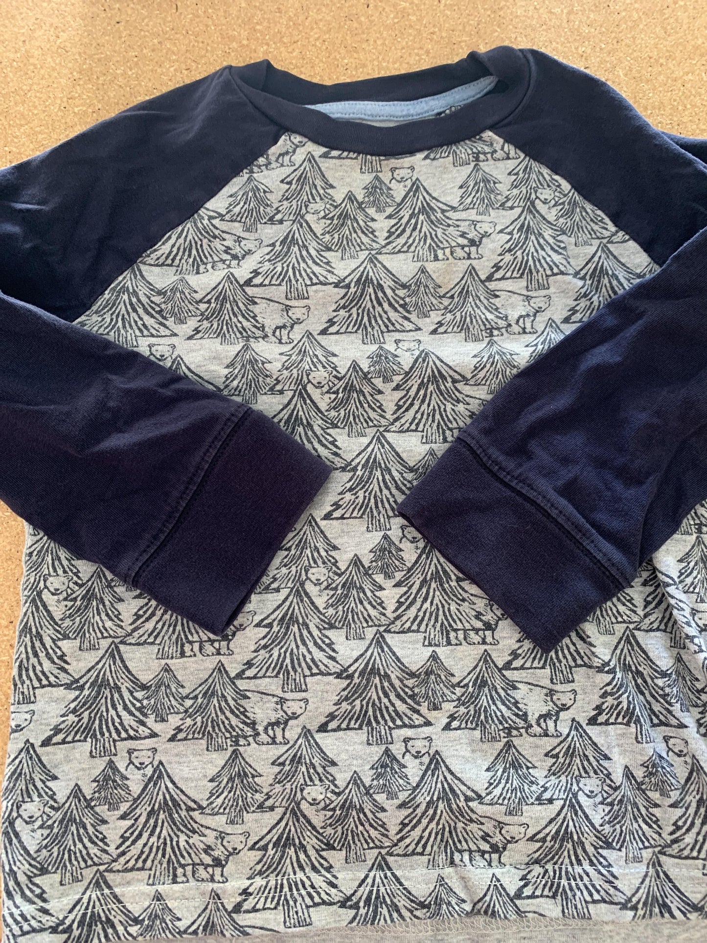 Boys Grey | Navy Blue | bears Long Sleeve Shirt Size: 3T Grey | Navy Blue | bears