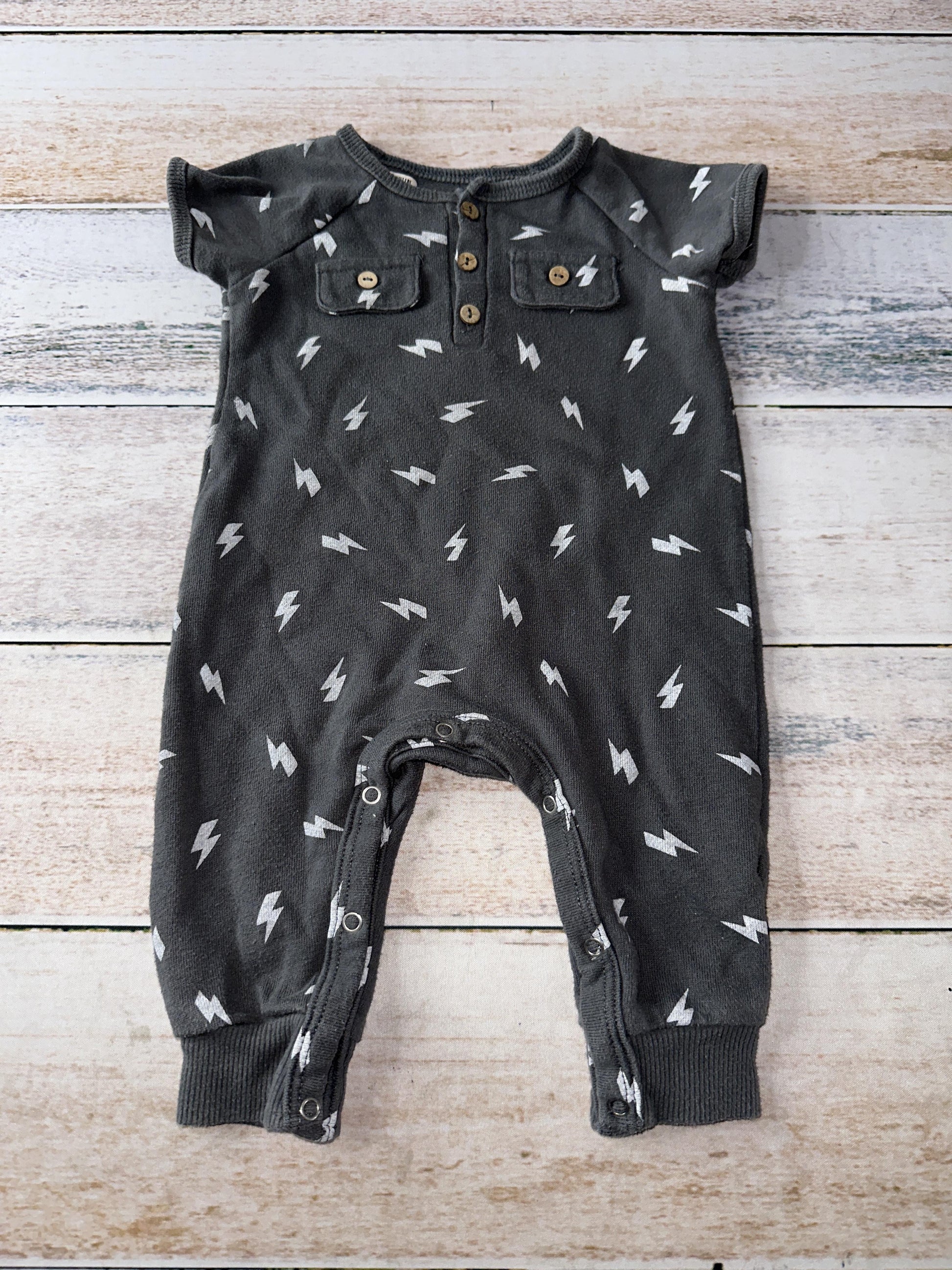 Grayson mini Boys Grey | Pattern Long Sleeve Outfit Size: 6-9 months Grey | Pattern