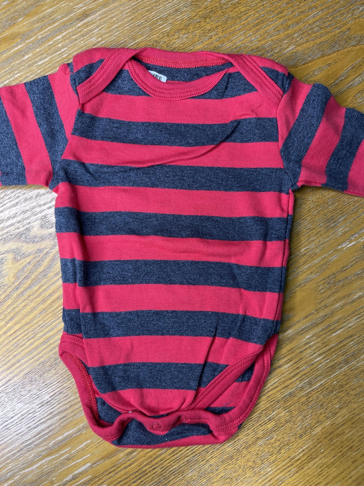 Leveret Boys Grey | Red | Stripe Onesie Size: 3-6 months Grey | Red | Stripe