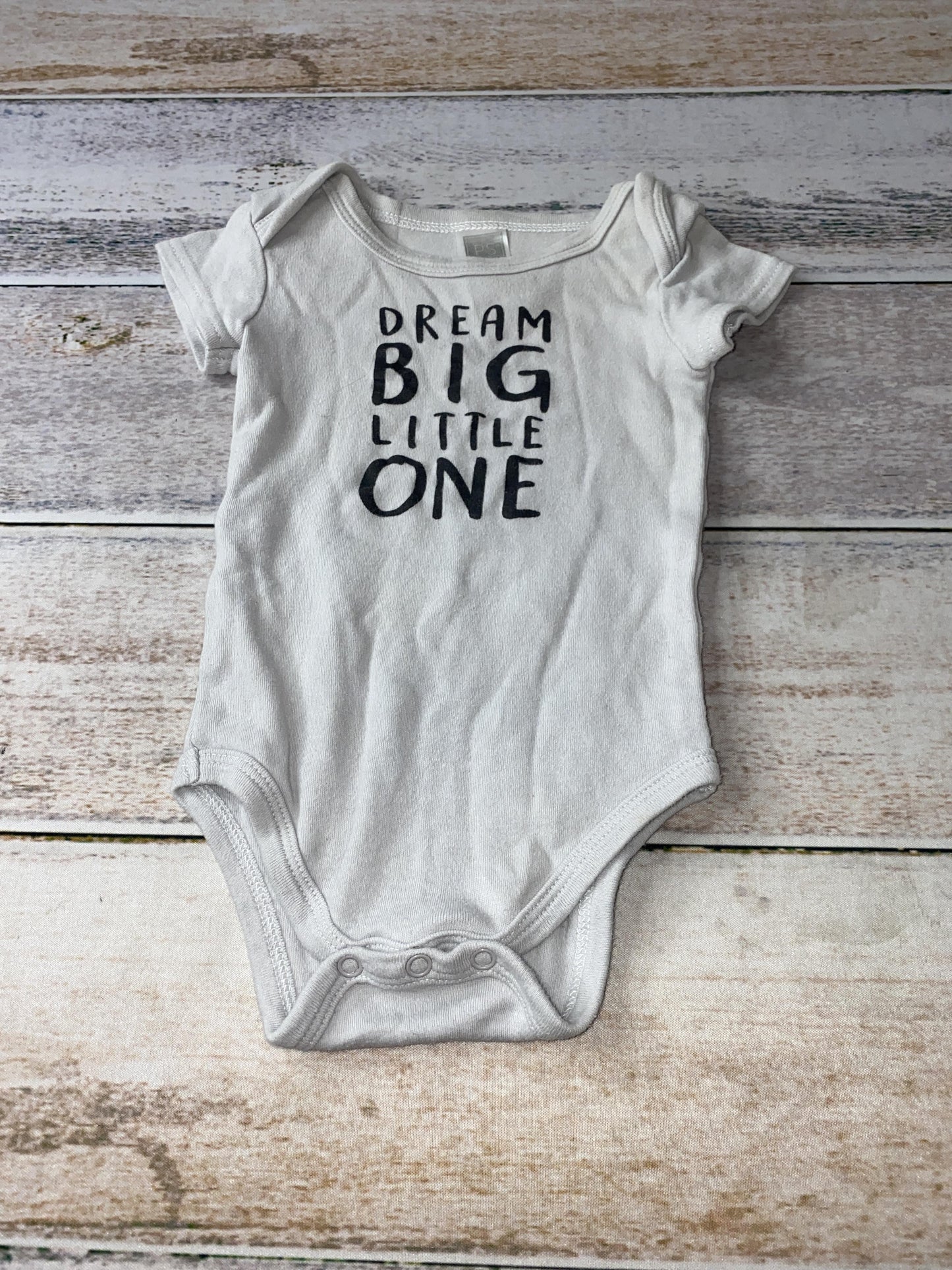 Unisex Grey | Text Onesie Size: 0-3 months Grey | Text
