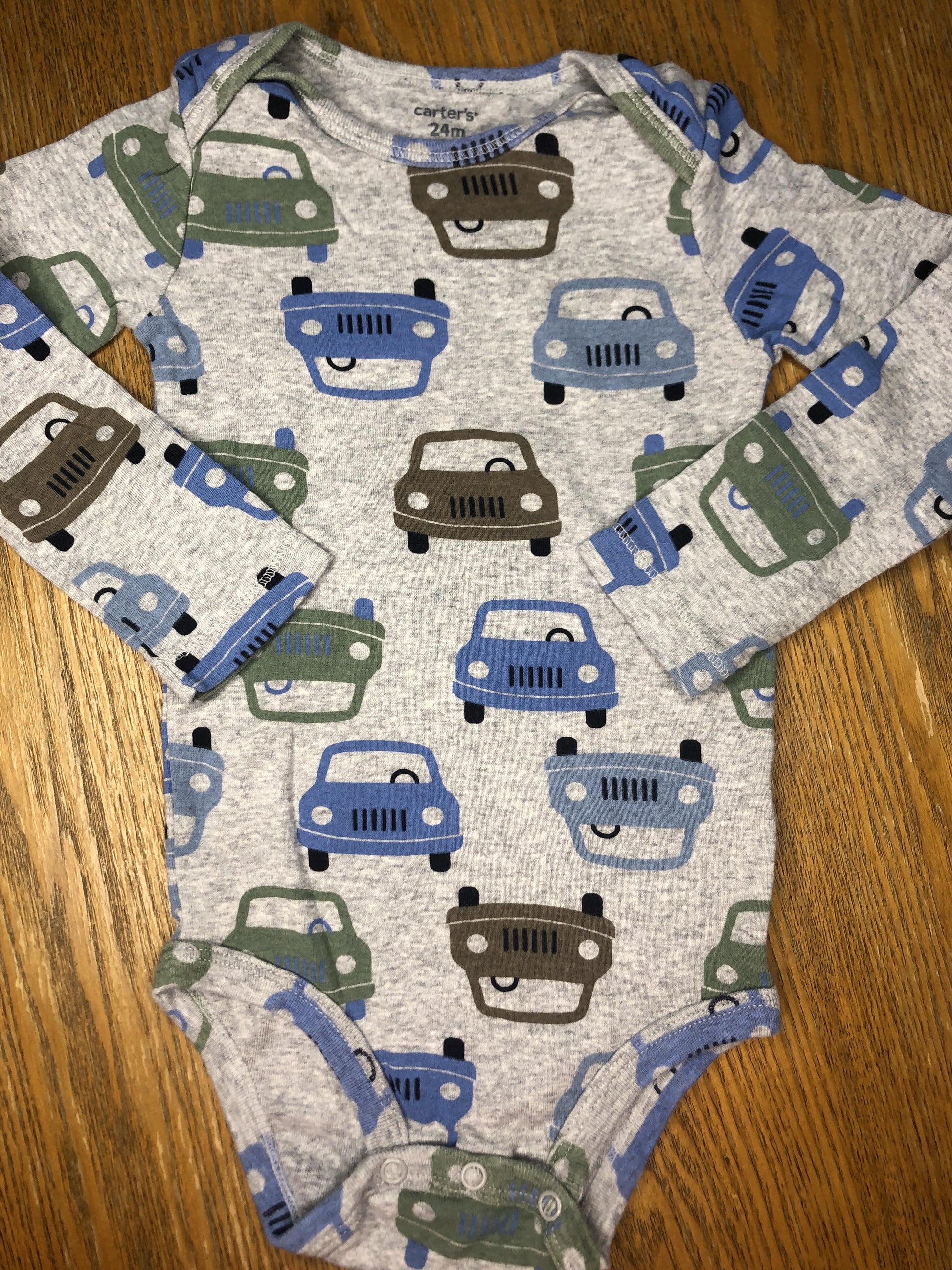 Carters Unisex Grey | Trucks Onesie Size: 24 months Grey | Trucks