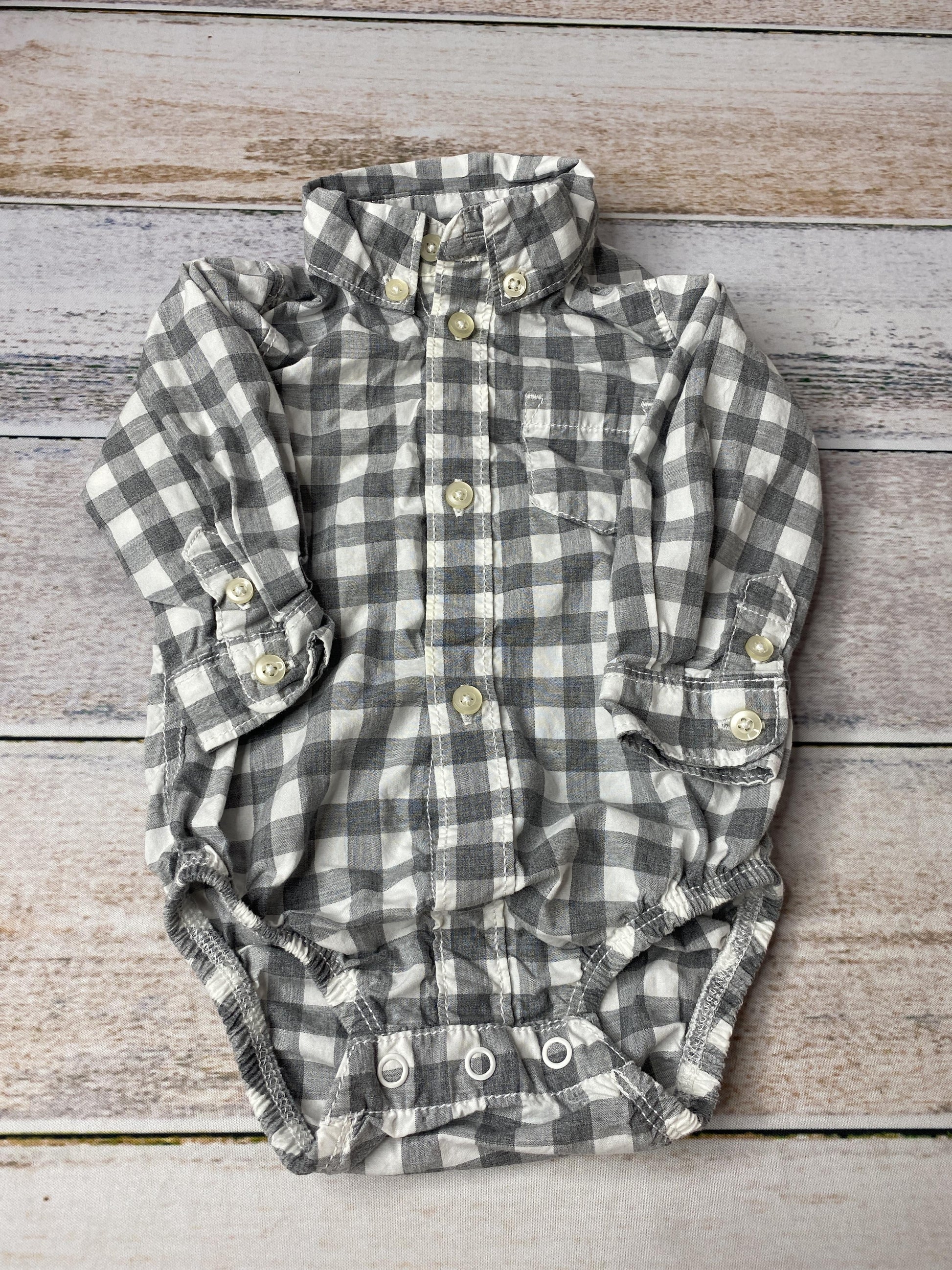 Carters Boys Grey | White | Check Long Sleeve Outfit Size: 3 months Grey | White | Check