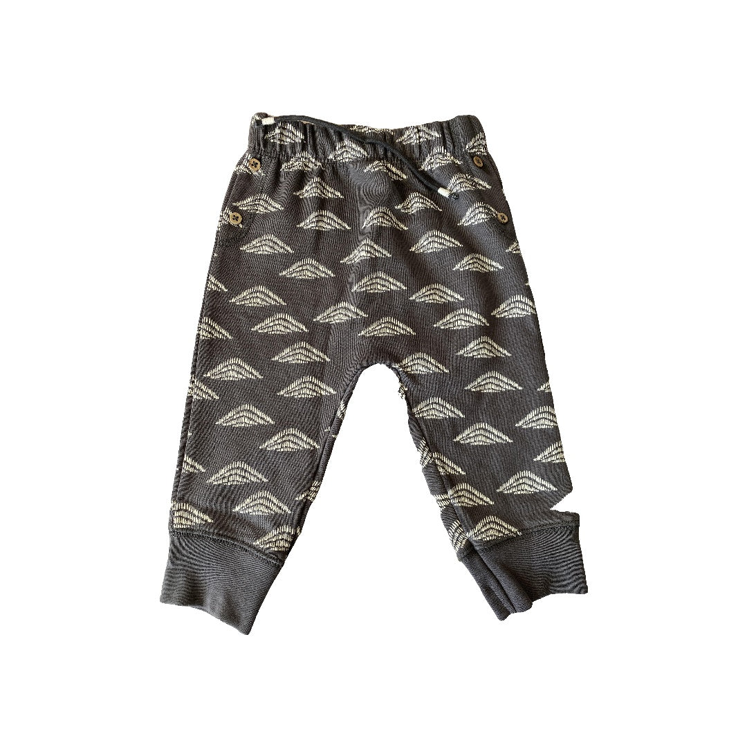 Oliver & Rain Unisex Grey | White | Pattern Pants Size: 12M Grey | White | Pattern