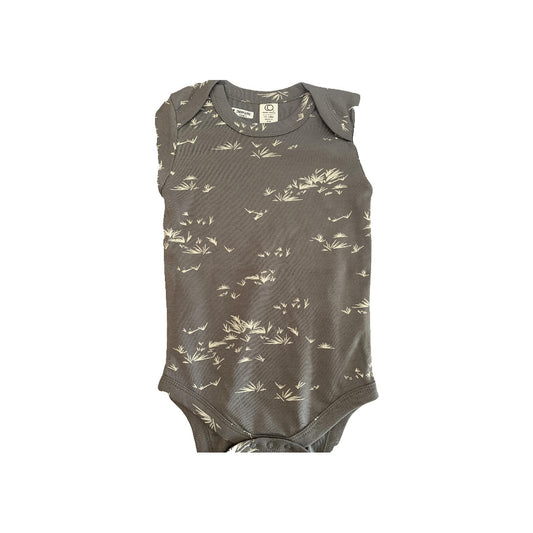Colored Organics Boys Grey | White | Pattern Onesie Size: 12-18 months Grey | White | Pattern