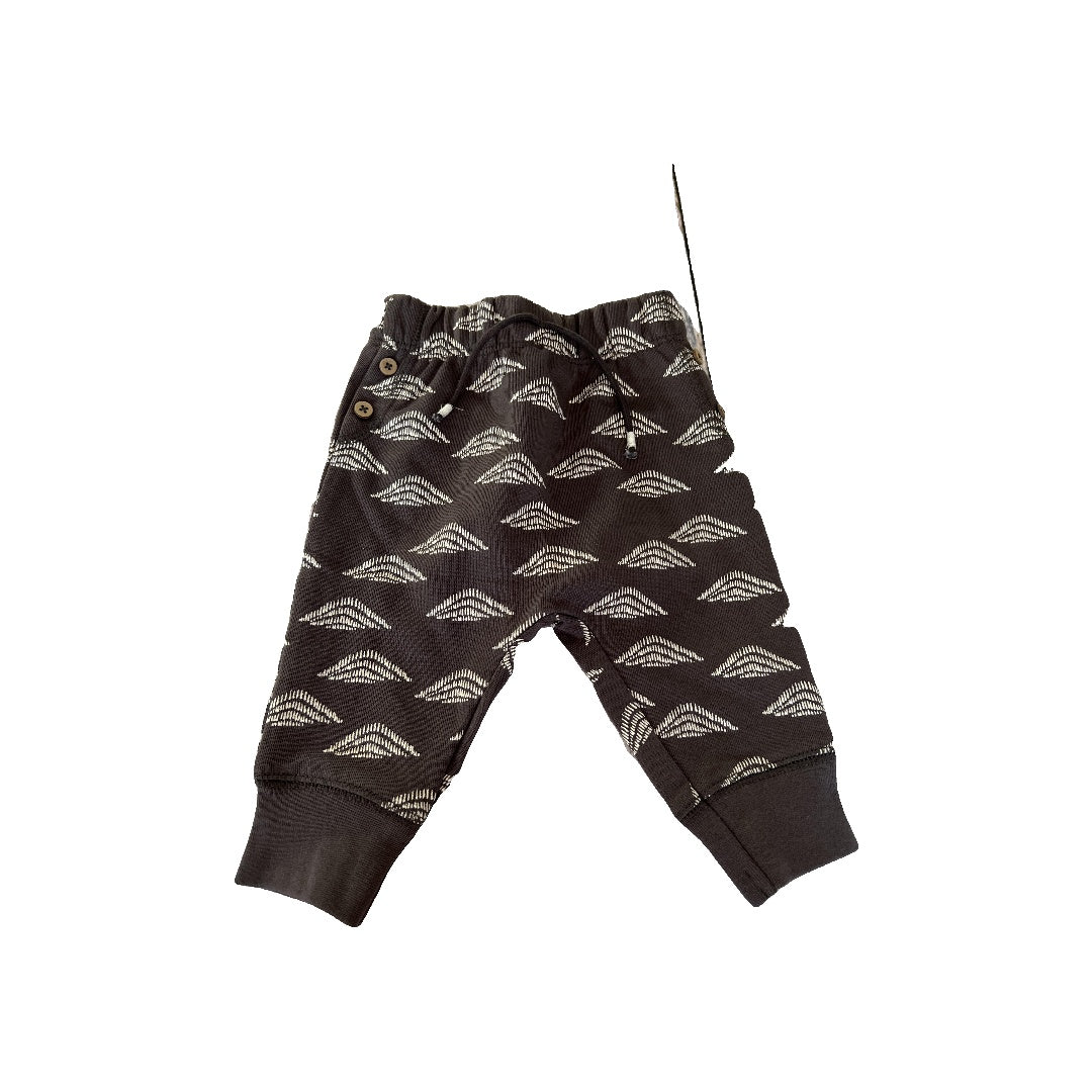 Oliver & Rain Boys Grey | White | Pattern Pants Size: 6 months Grey | White | Pattern