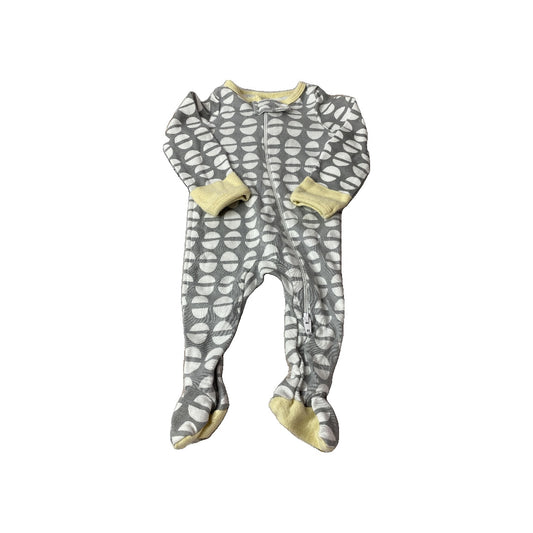 Cloud Island Boys Grey | White | Pattern Pajamas Size: Newborn Grey | White | Pattern
