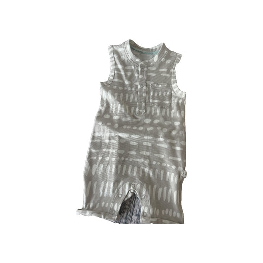 Loulou Lollipop Unisex Grey | White | Pattern Romper Size: 6-12 months Grey | White | Pattern