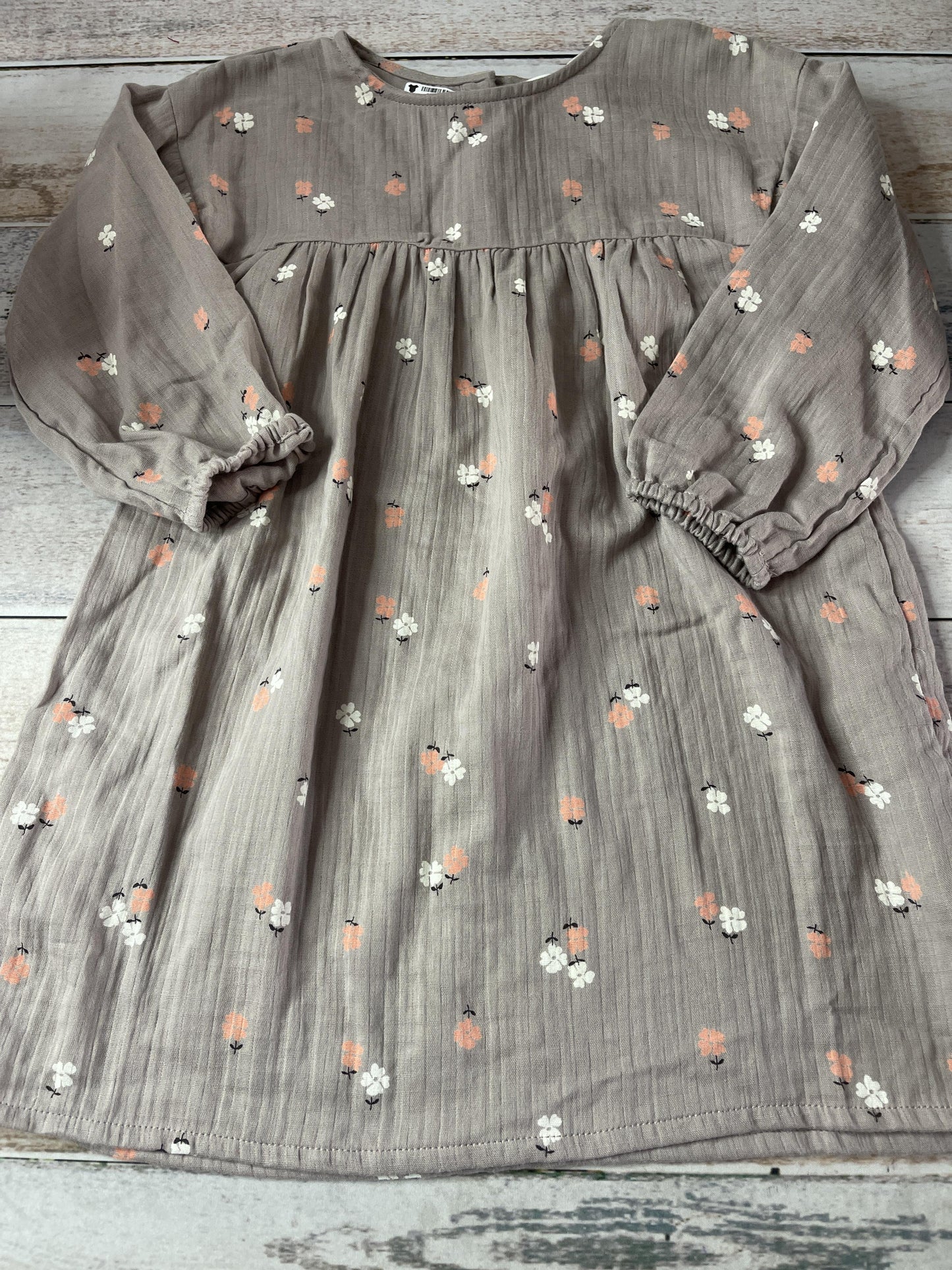 H&M Girls Grey | White | pink Dress Size: 5 Grey | White | pink
