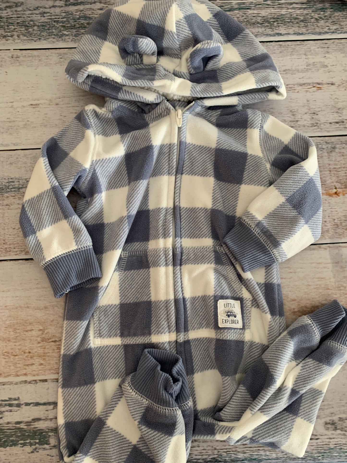 Carters Boys Grey | White | plaid Long Sleeve Outfit Size: 6 months Grey | White | plaid