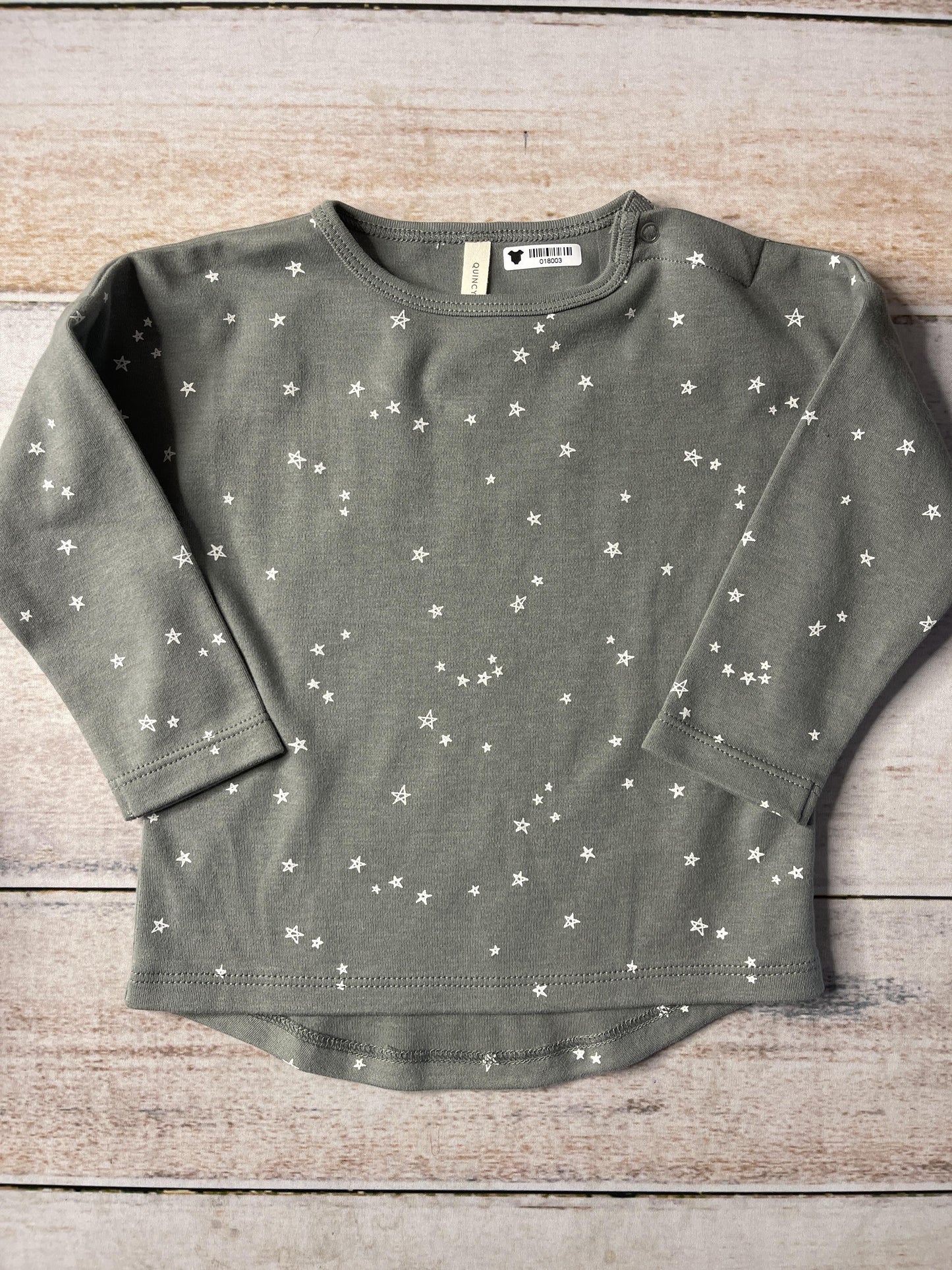 Quincy Mae Unisex Grey | White | Stars Long Sleeve T-Shirt Size: 12-18 months Grey | White | Stars