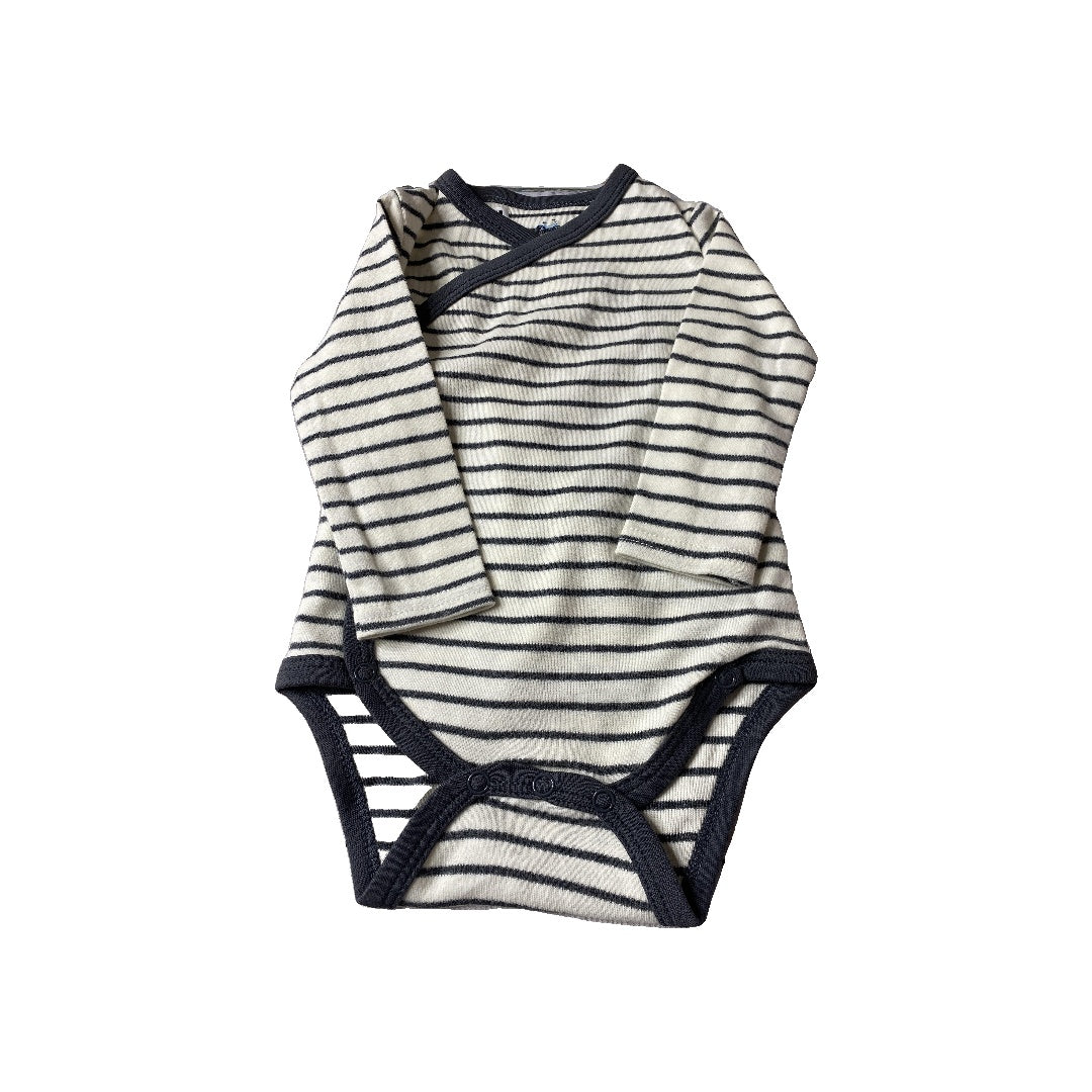 asher and olivia Unisex Grey | White | Stripe Onesie Size: 6 months Grey | White | Stripe