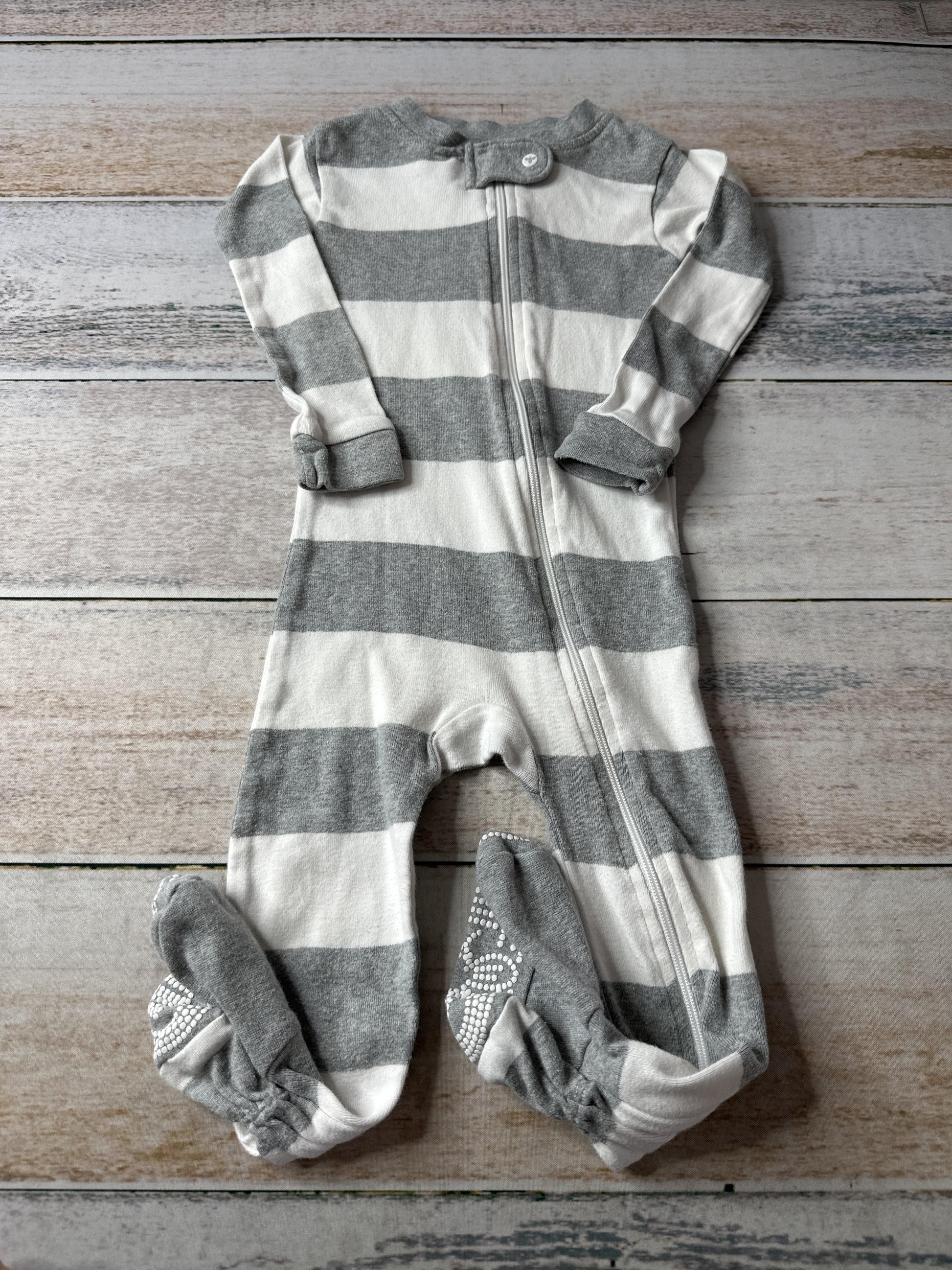 Burt's Bees Boys Grey | White | Stripe Pajamas Size: 12M Grey | White | Stripe