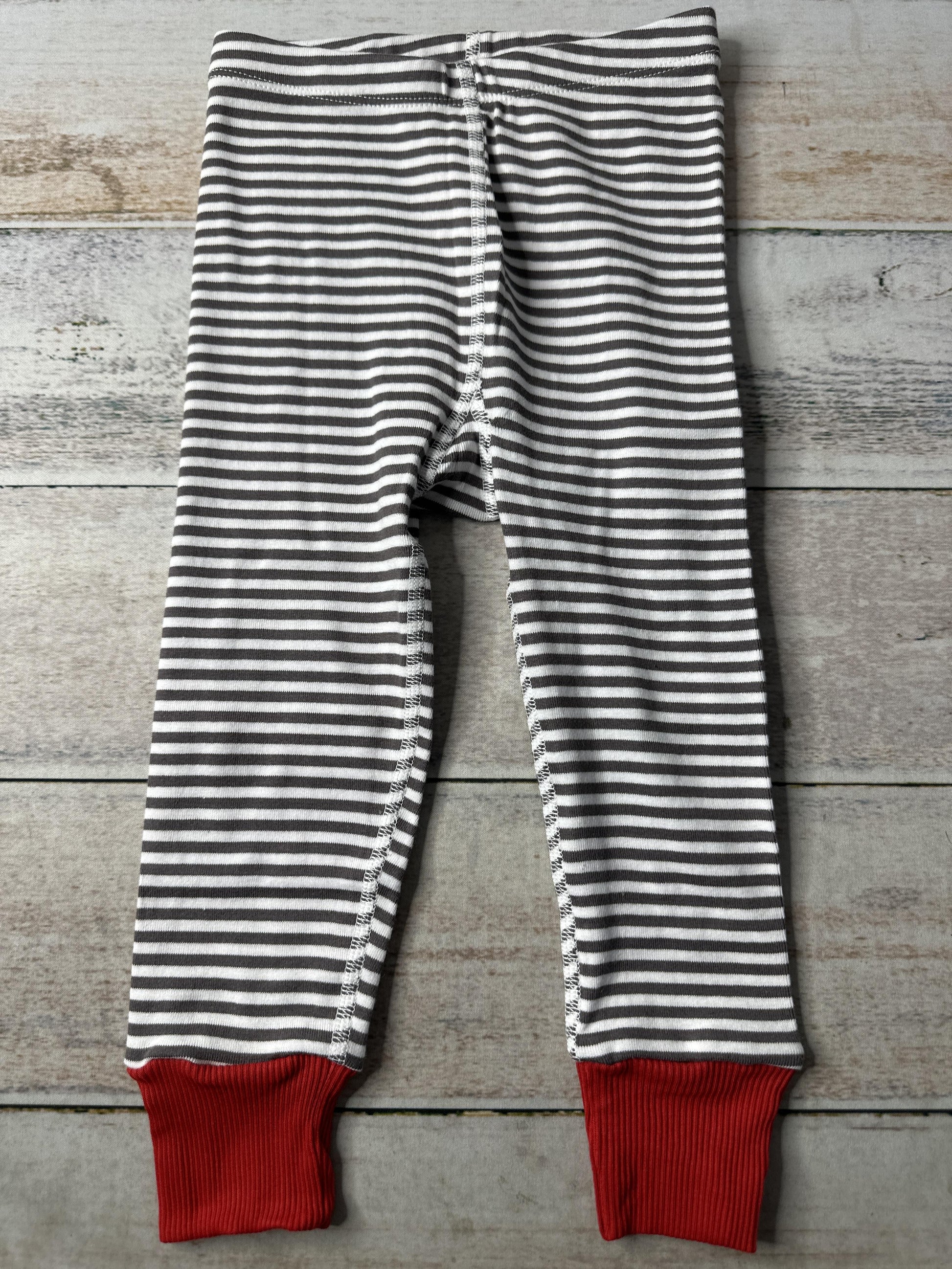 Mightly Unisex Grey | White Pajamas Size: 3T Grey | White