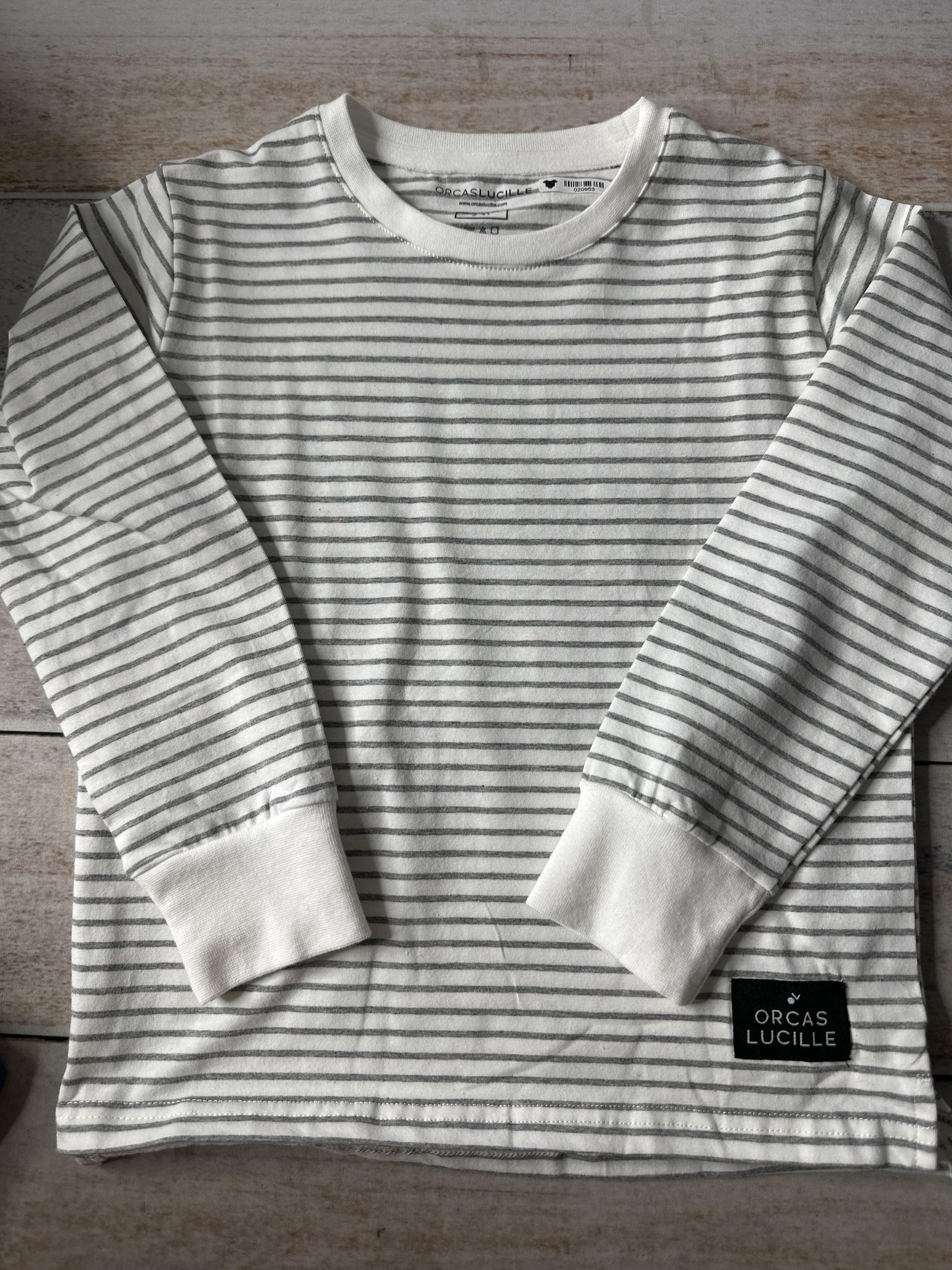 Orcas Lucille Unisex Grey | White Long Sleeve T-Shirt Size: 4T Grey | White