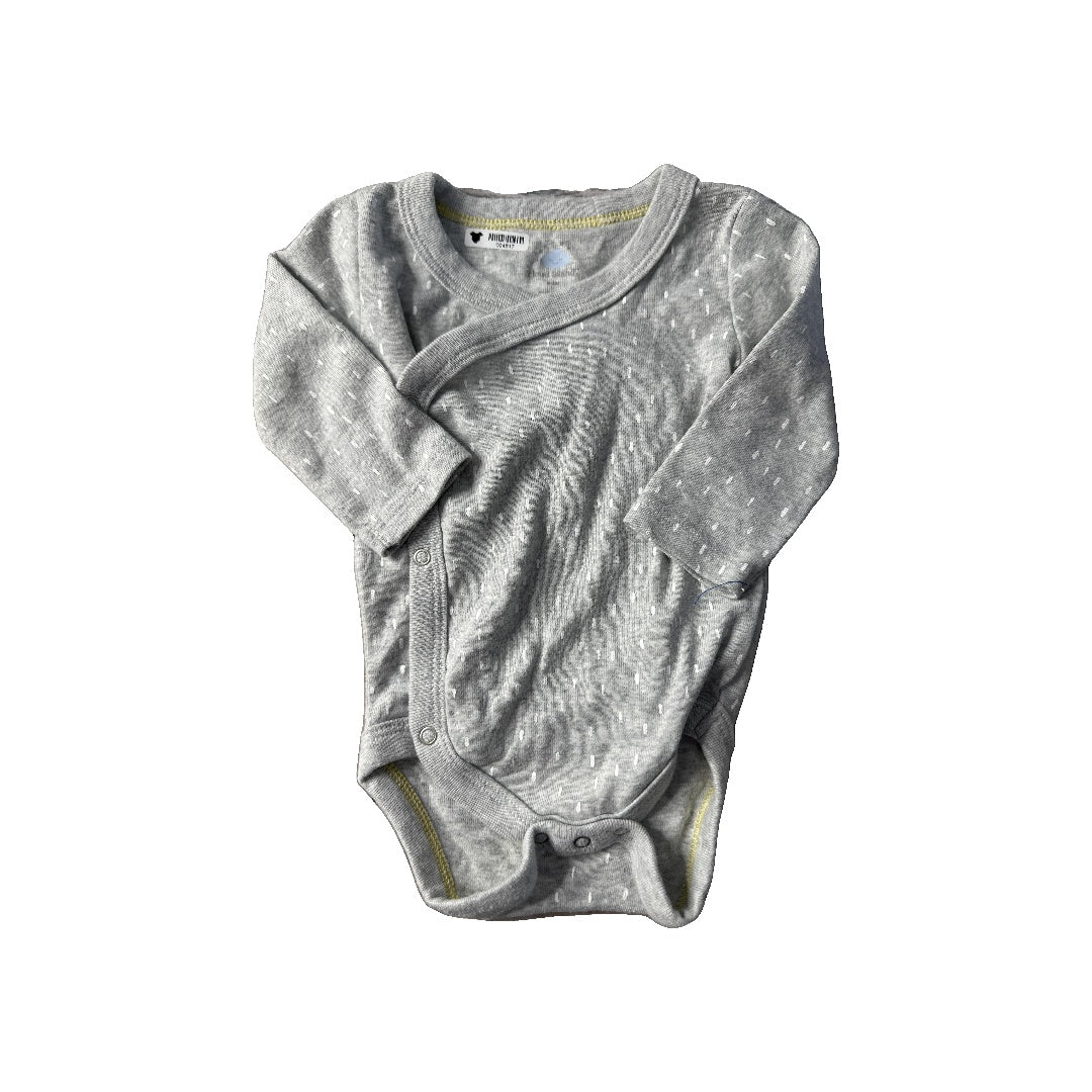Cloud Island Unisex Grey | White Onesie Size: 0-3 months Grey | White