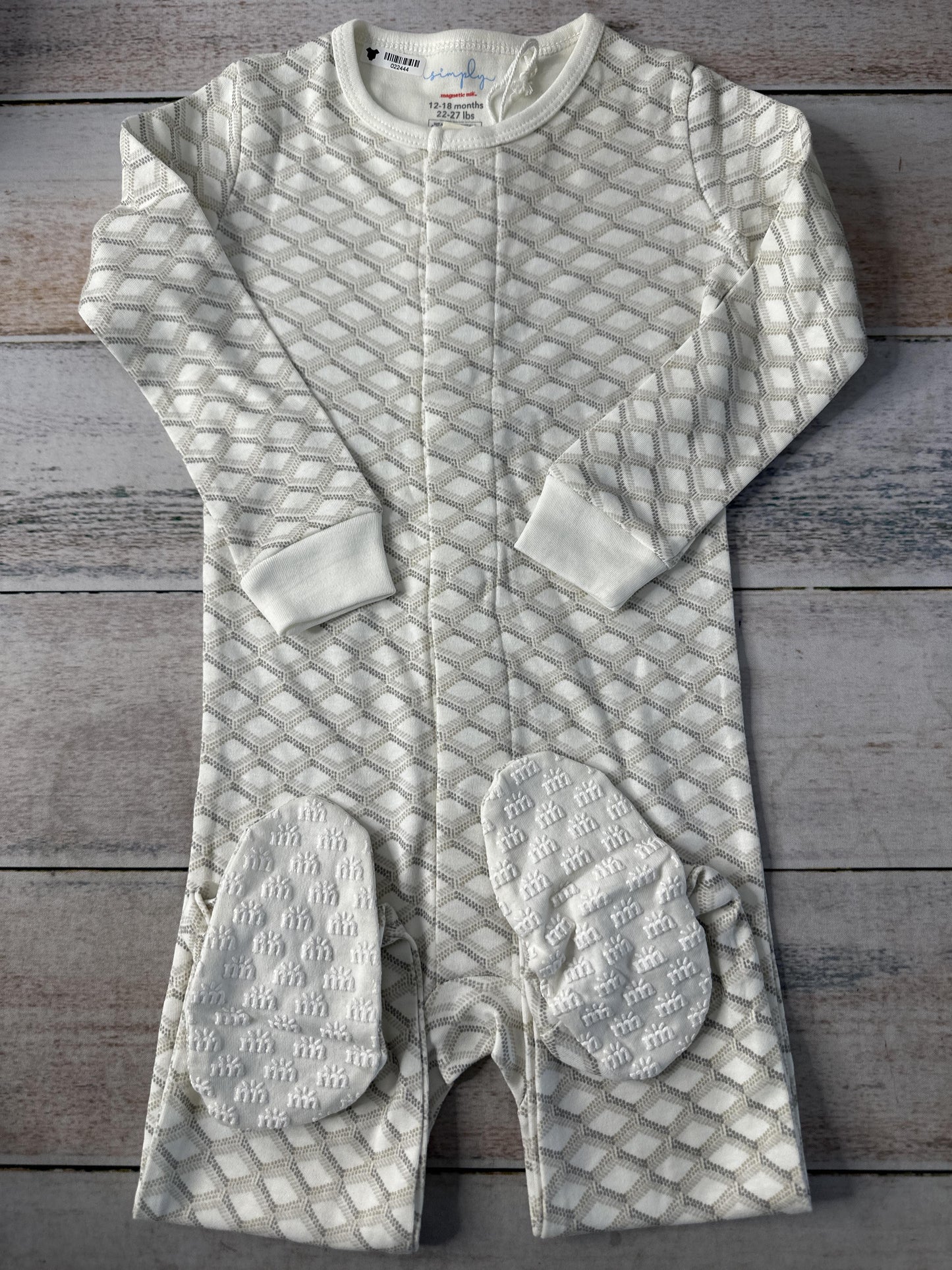 Simply Magnetic Me Unisex Grey | White Pajamas Size: 12-18 months Grey | White