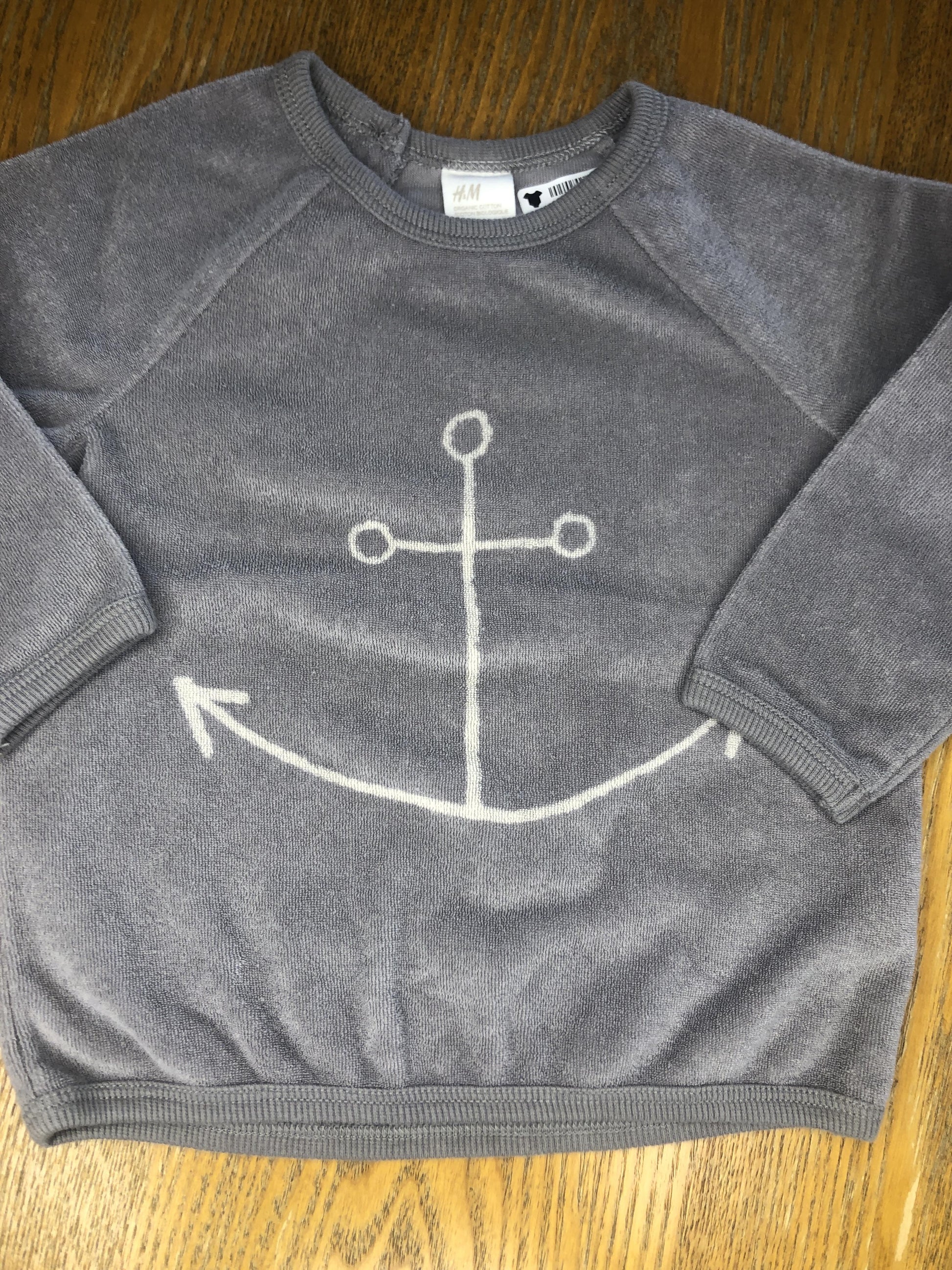 H&M Unisex Grey | White Sweater Size: 6-9 months Grey | White