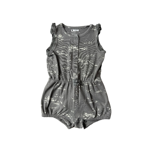 Colored Organics Girls Grey | White Romper Size: 12-18 months Grey | White