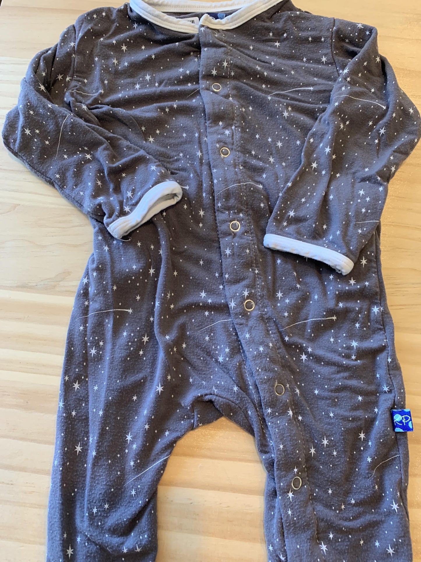 Boys Grey | Wool White | Stars Pajamas Size: 6-12 months Grey | Wool White | Stars