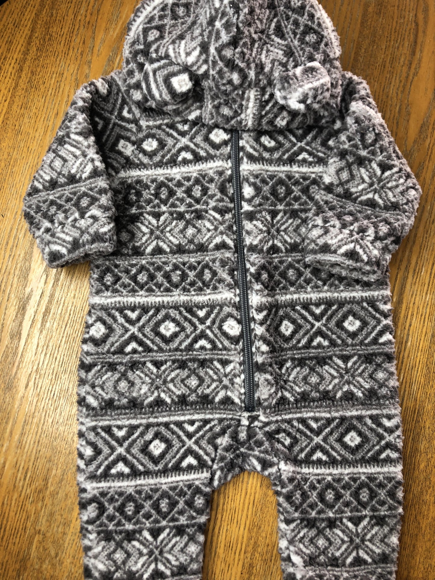 Old Navy Unisex Grey | Wool White Bunting Size: 3-6 months Grey | Wool White