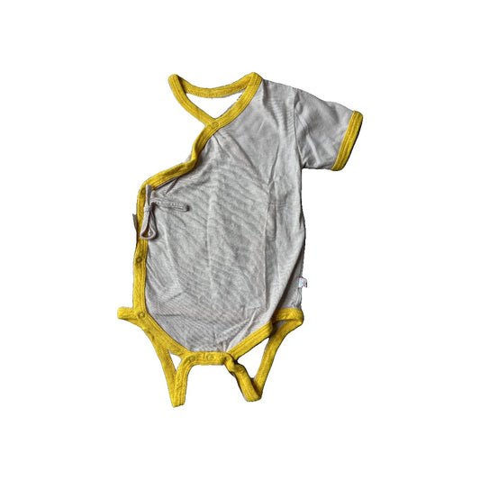Babysoy Unisex Grey | Yellow Onesie Size: 12-18 months Grey | Yellow