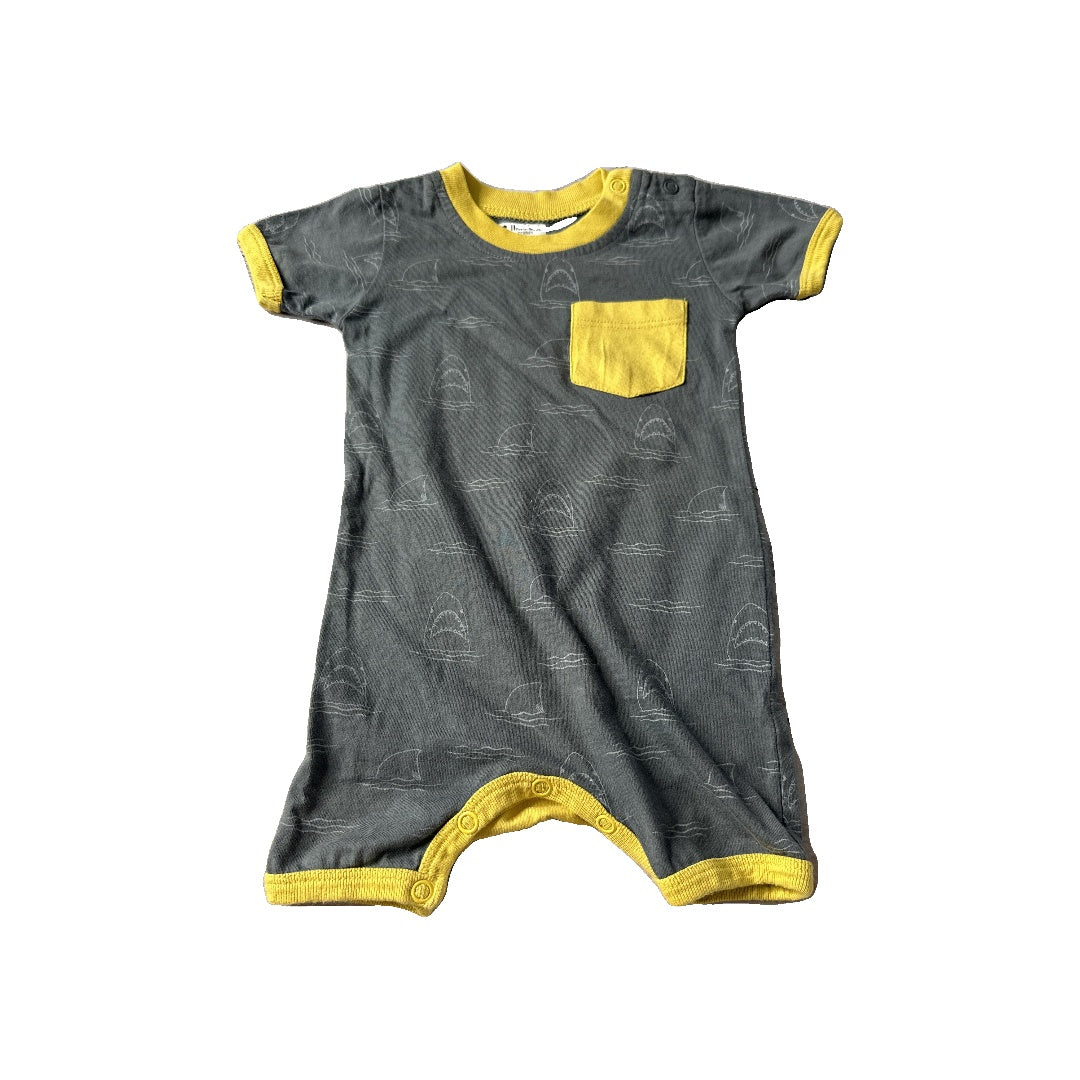 Cat & Dogma Boys Grey | Yellow Romper Size: 3-6 months Grey | Yellow