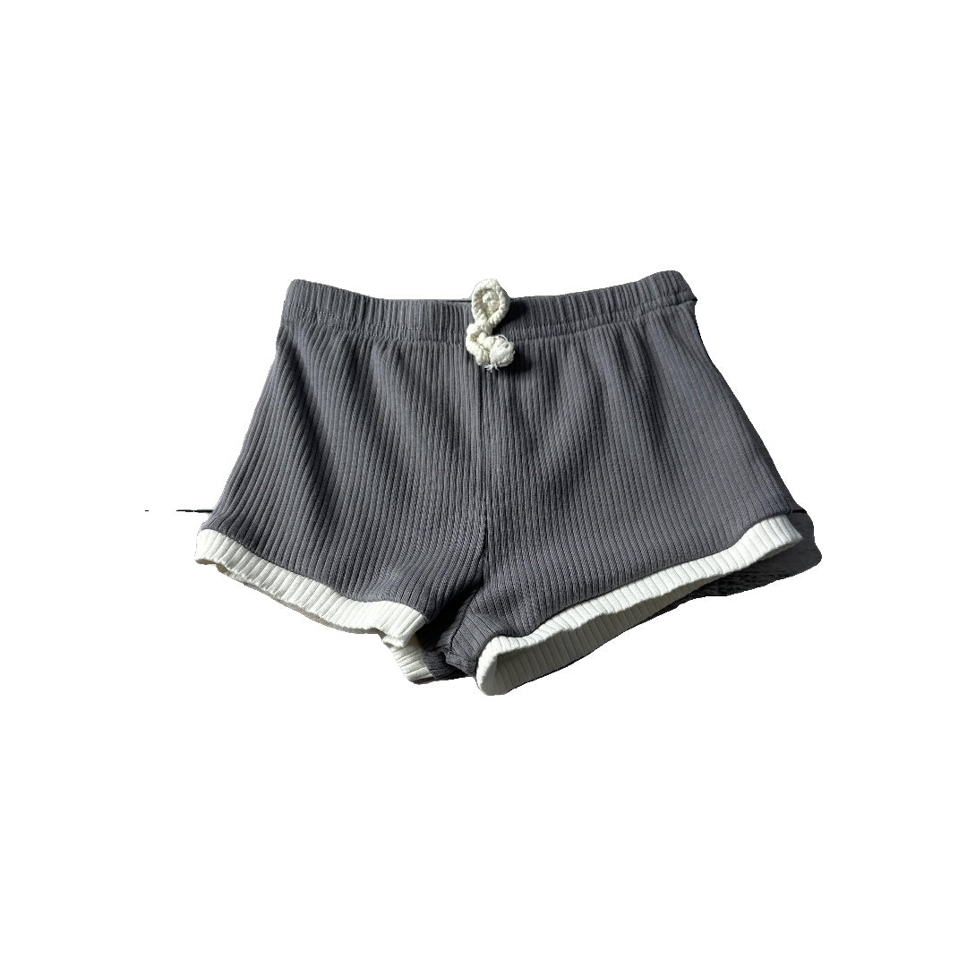 Quincy Mae Boys Grey Shorts Size: 2-3 Years Grey