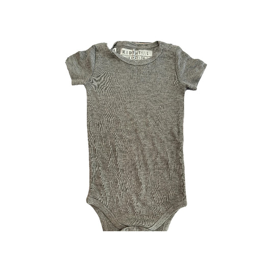 Kidential Boys Grey Onesie Size: 6-9 months Grey