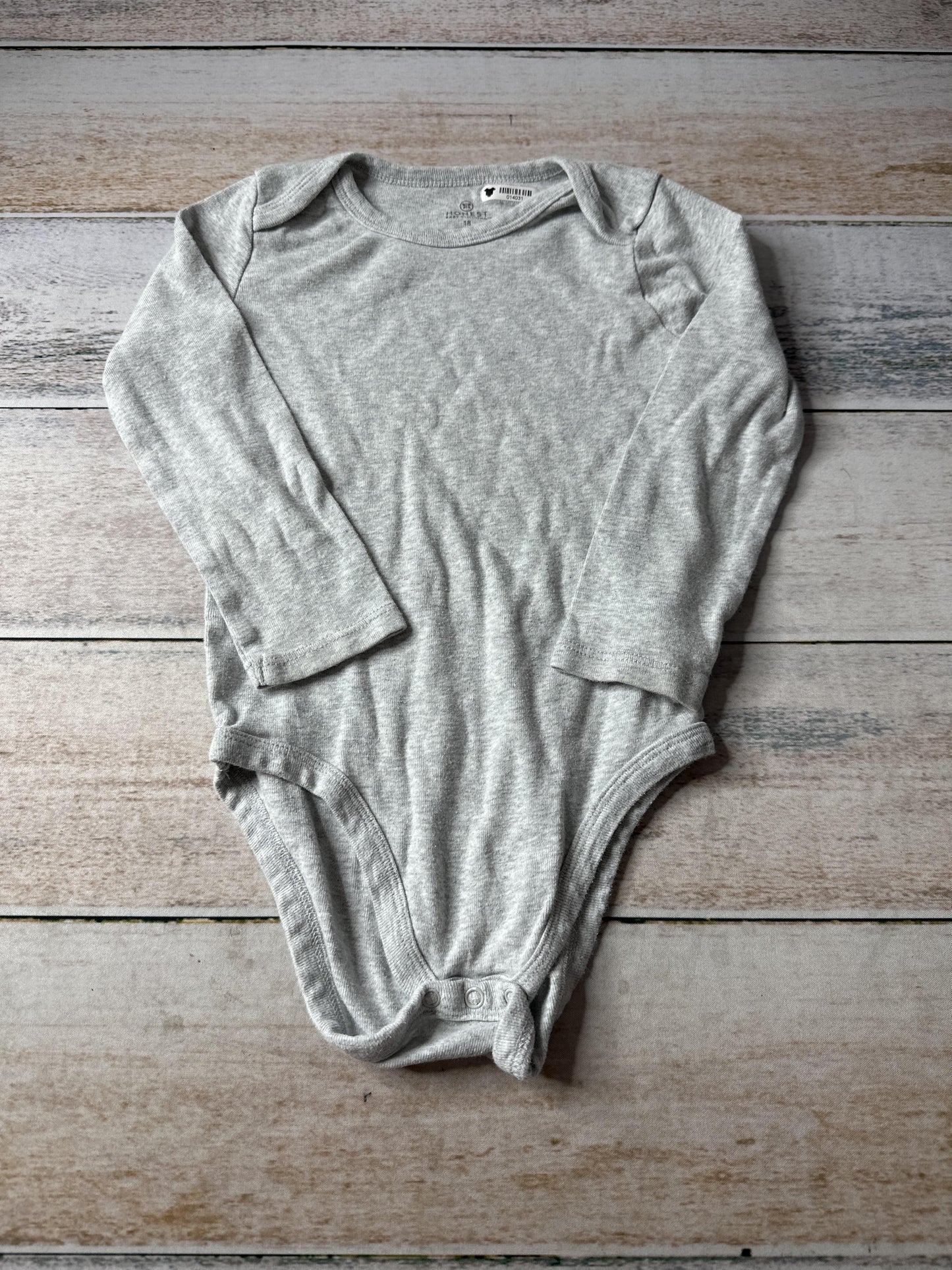 Unisex Grey Onesie Size: 18 months Grey