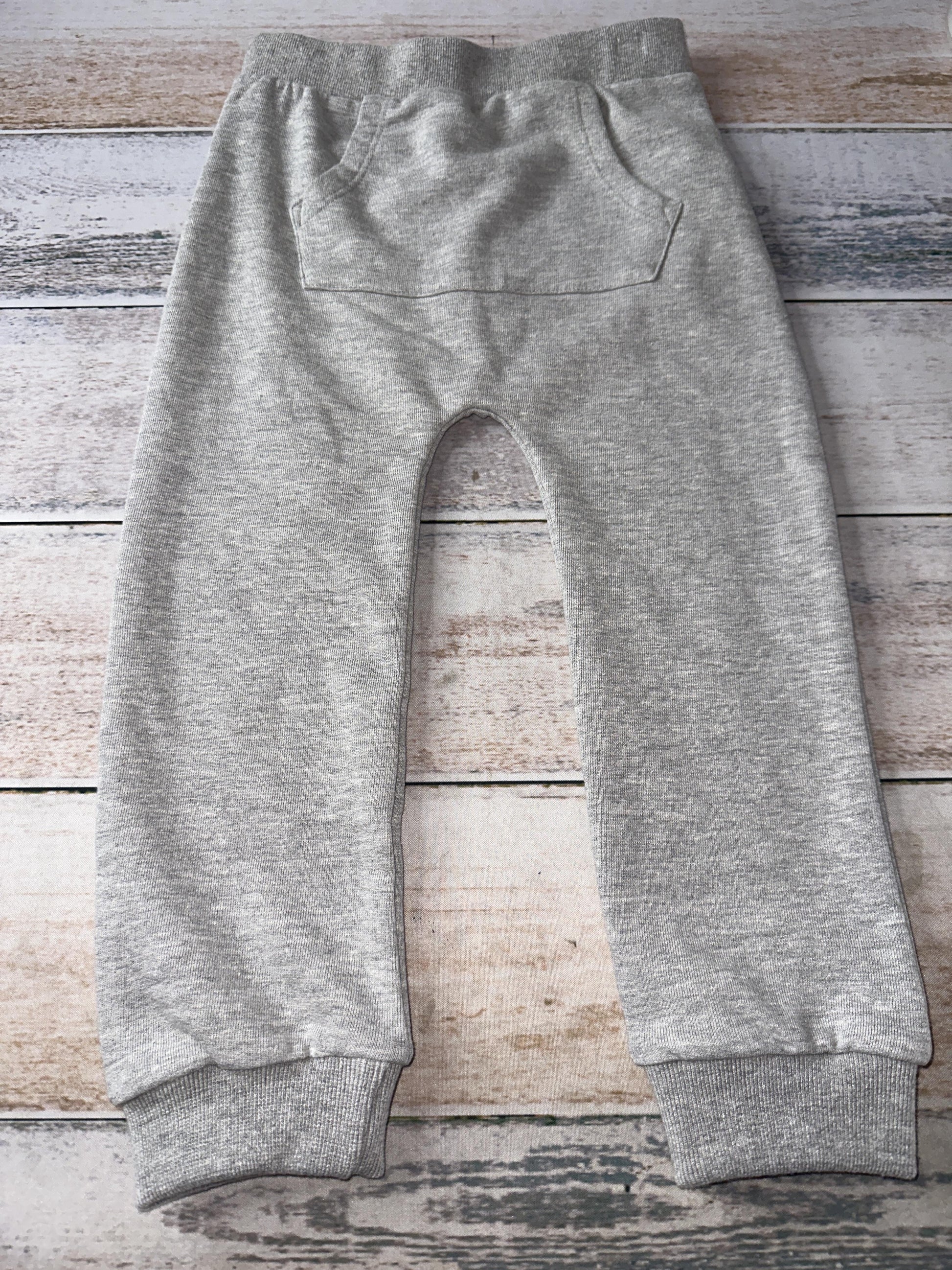 Hatley Boys Grey Pants Size: 3T Grey