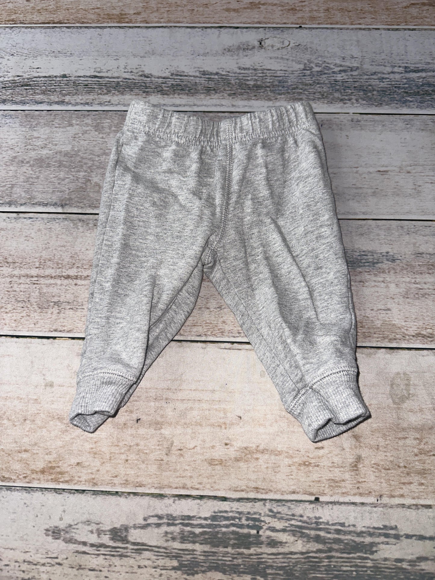 Carters Unisex Grey Pants Size: 6 months Grey