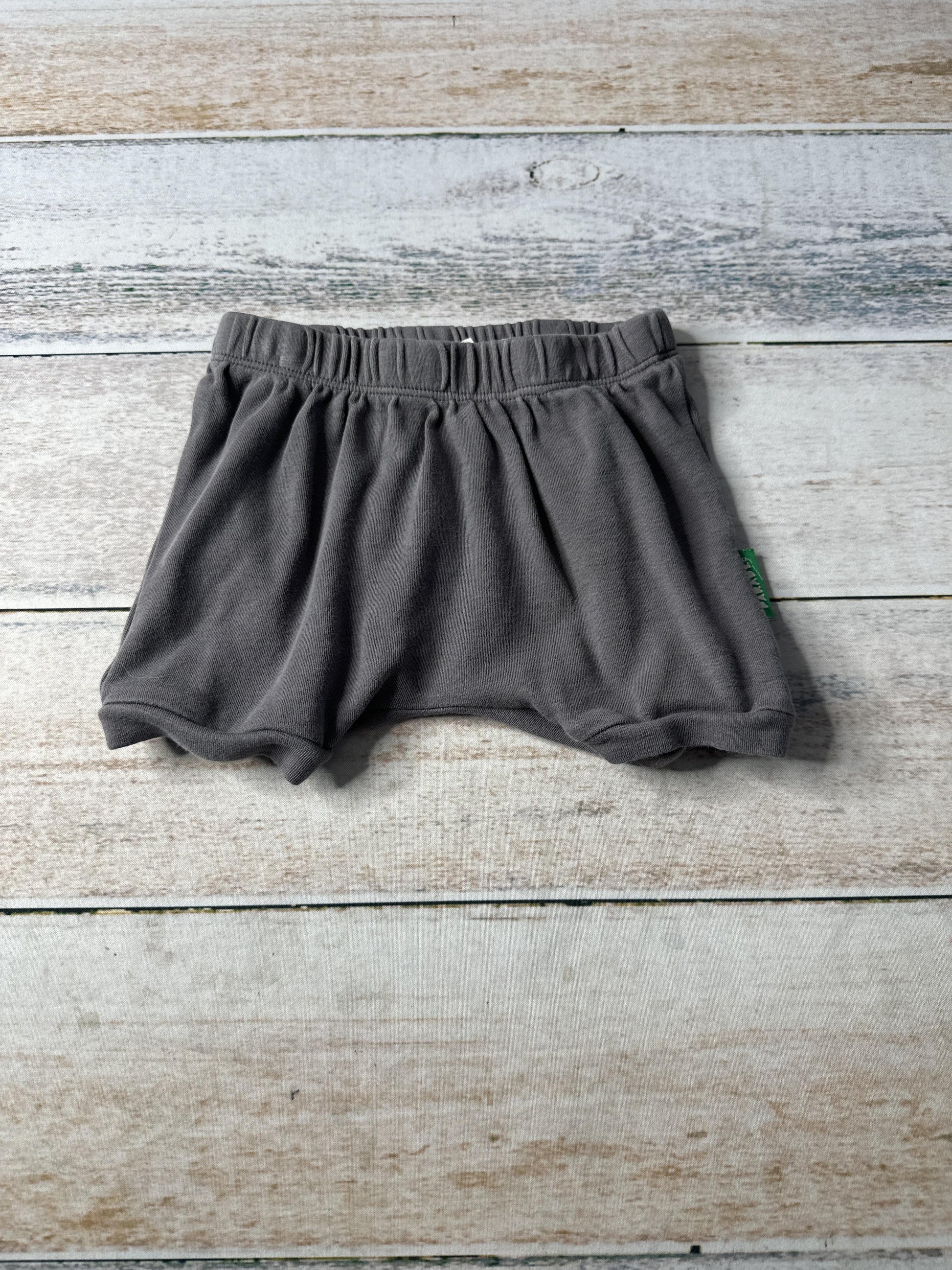 Parade Unisex Grey Shorts Size: 6-12 months Grey