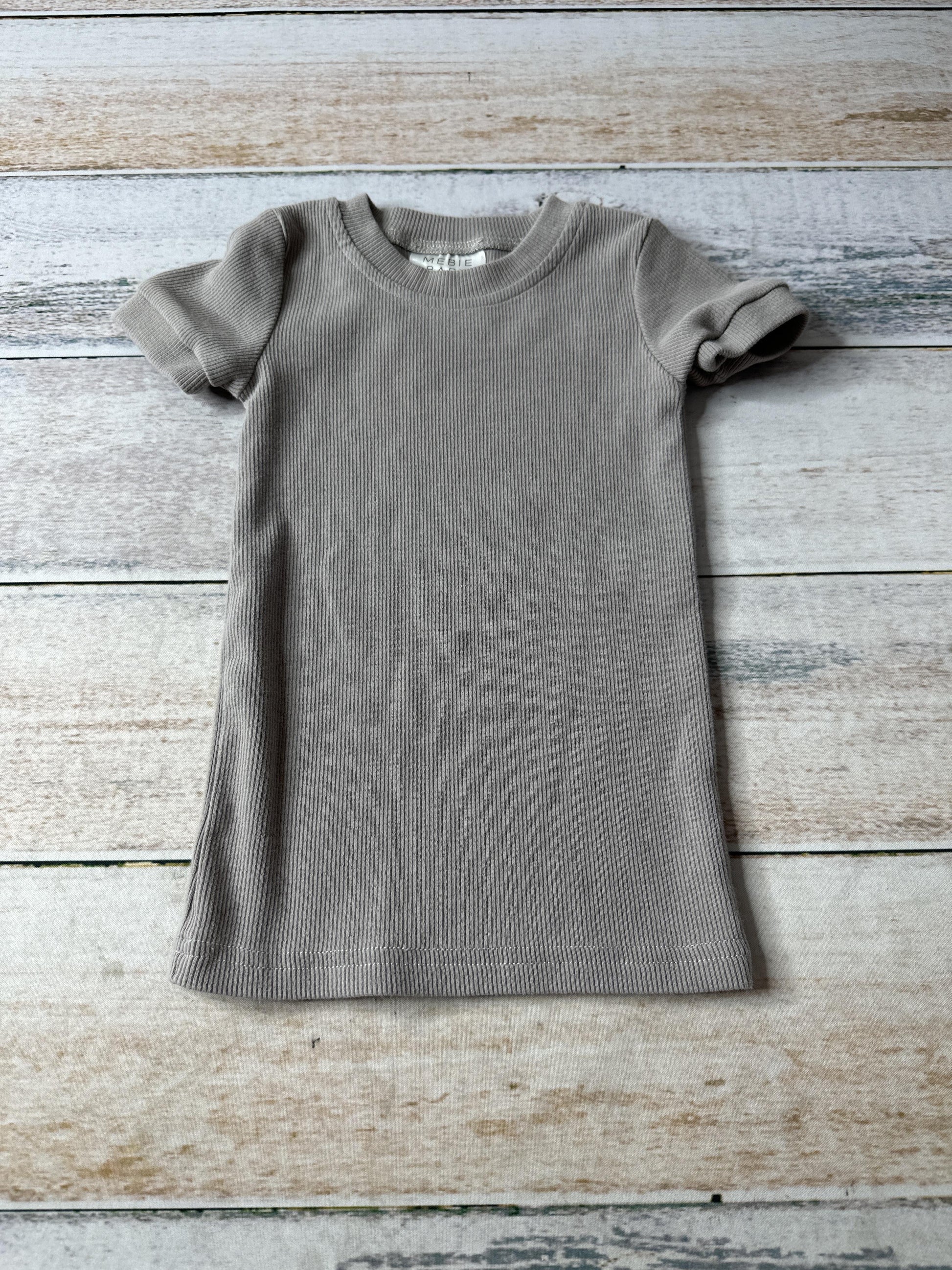 Mebie Baby Unisex Grey Pajamas Size: 2T Grey