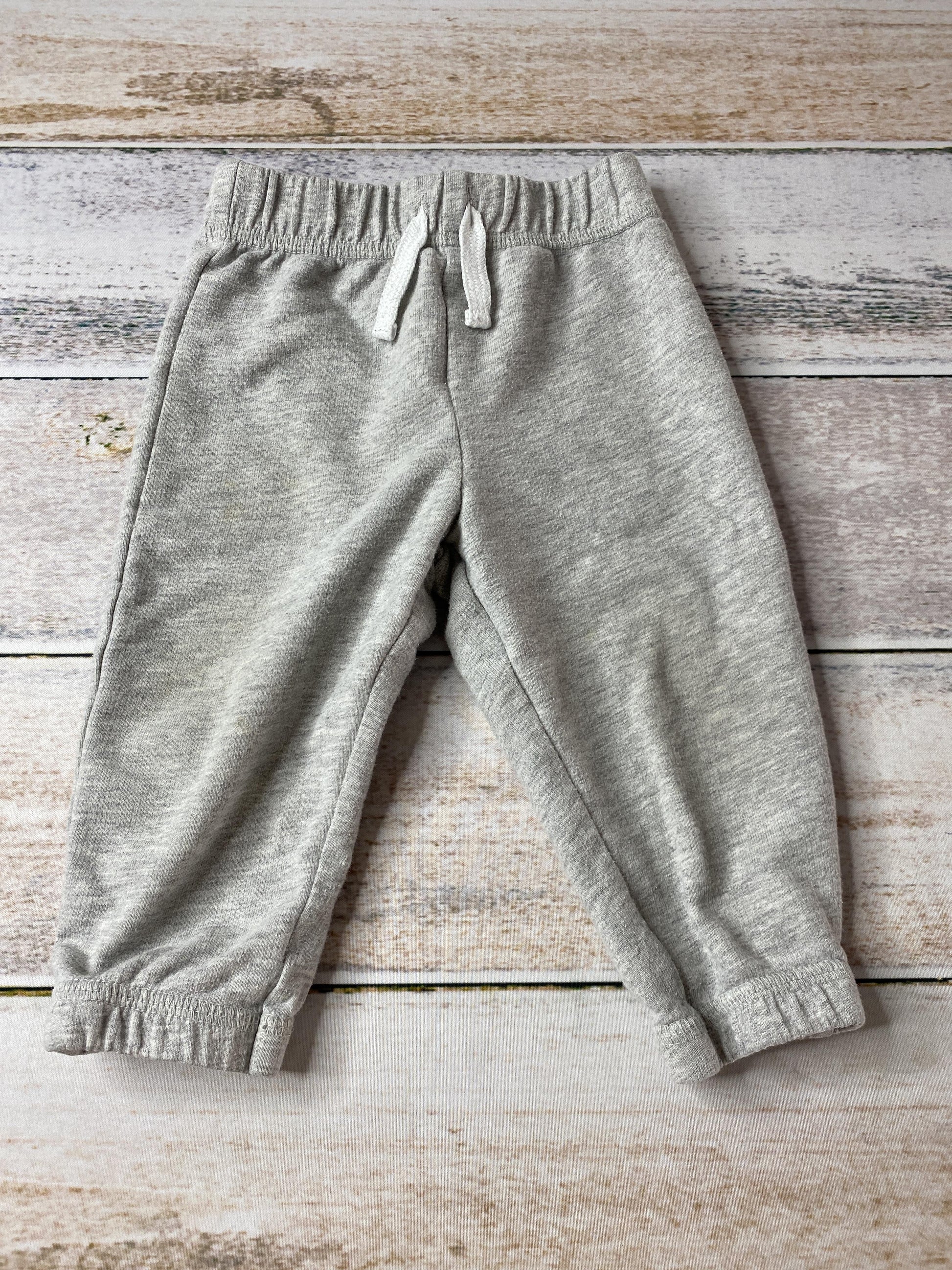 Carters Unisex Grey Pants Size: 6-9 months Grey