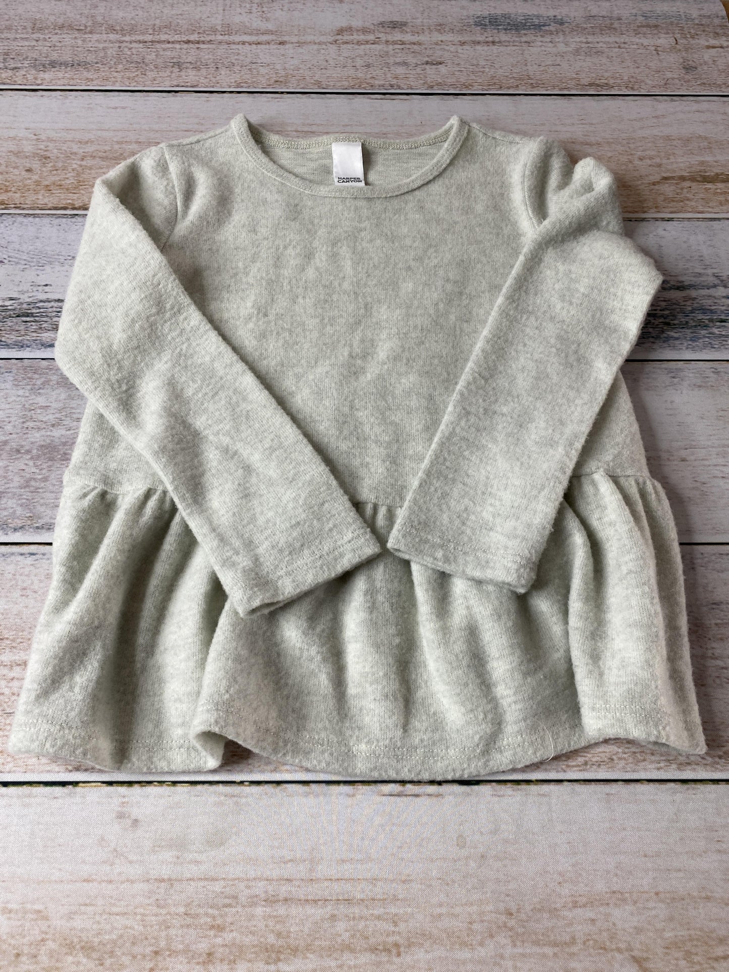 Harper Canyon Girls Grey Sweater Size: 4T Grey