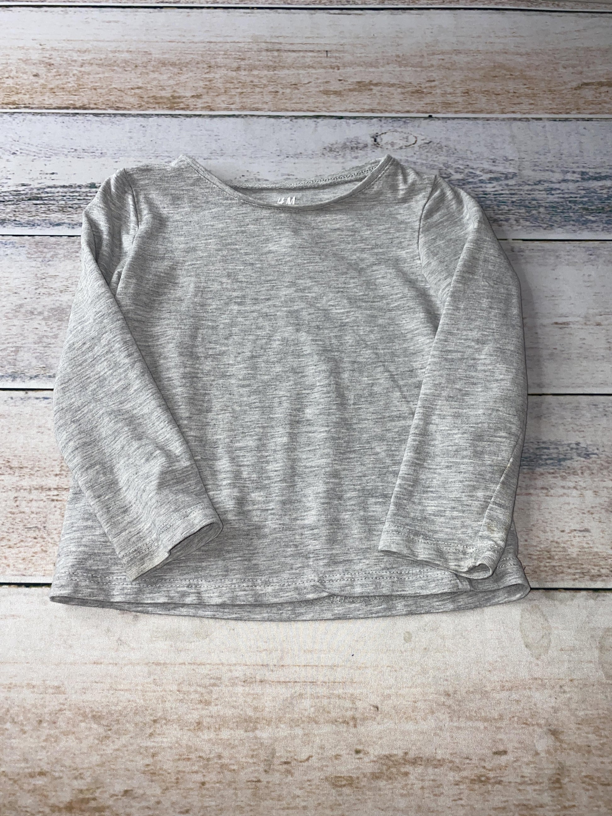 H&M Unisex Grey Long Sleeve Shirt Size: 18-24 months Grey