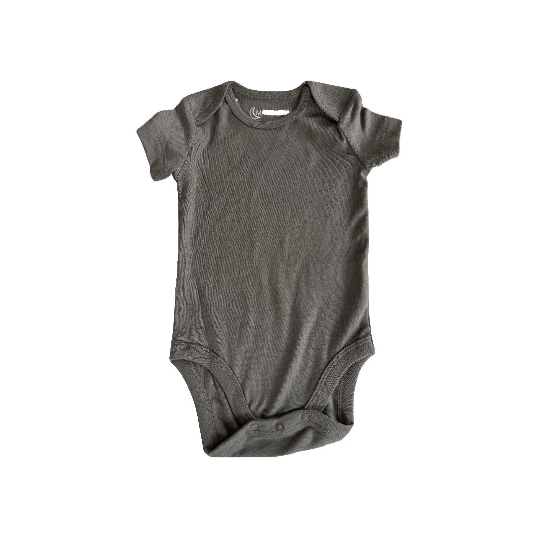 Mac and Moon Unisex Grey Onesie Size: 9 months Grey
